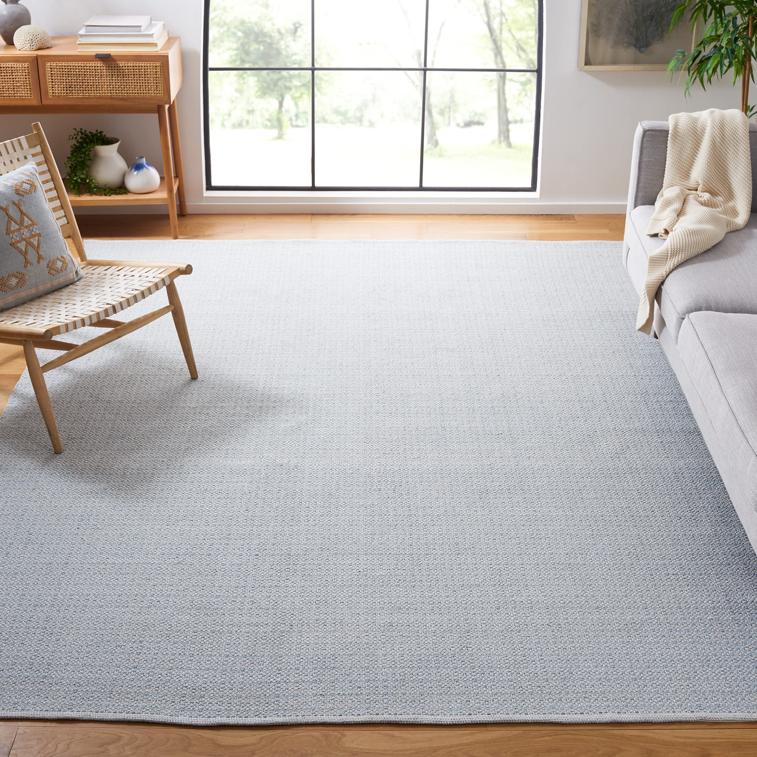 SAFAVIEH Montauk Collection 6'x6' Ivory & Light Blue Handmade Cotton Area Rug - Perfect for Living Room, Bedroom & Nursery Decor