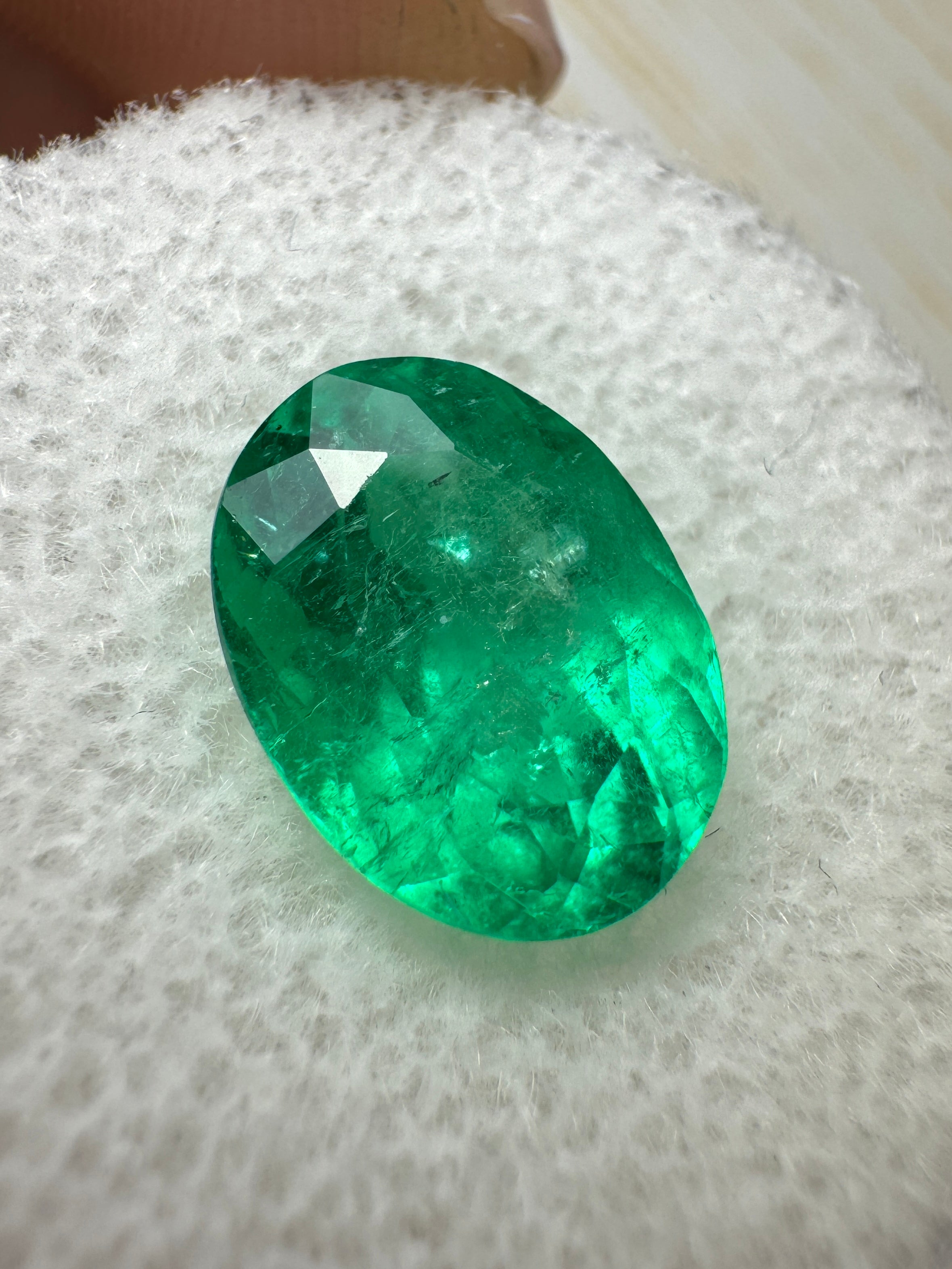 3.54 Carat 11x8mm Muzo Green Natural Colombian Loose Emerald Oval Cut Gemstone for Jewelry Making, Engagement Rings & Luxury Gifts