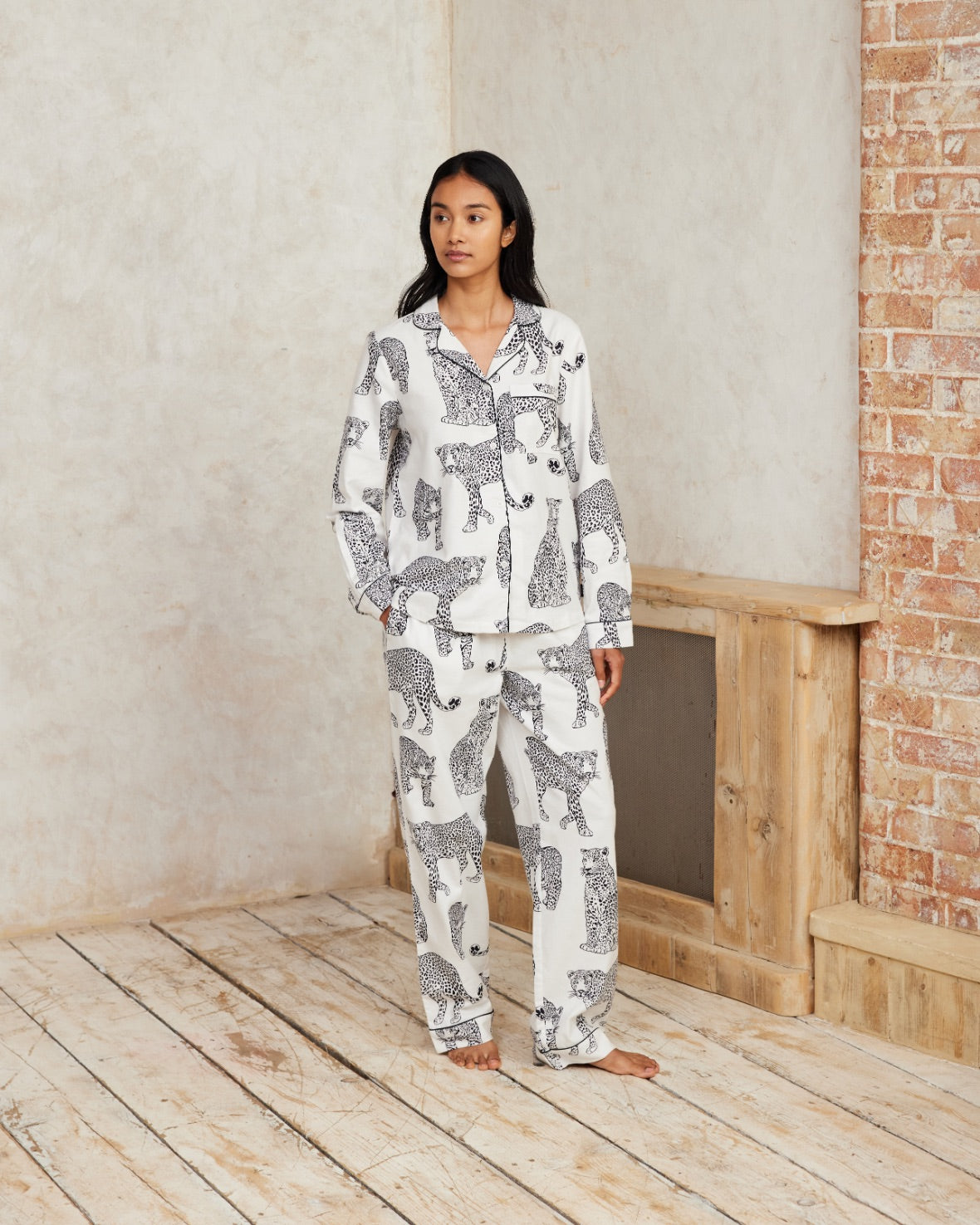 Organic Cotton Leopard Print Long Pajama Set for Women - Soft & Comfortable Sleepwear - Perfect for Lounge, Sleep & Relaxation at Home