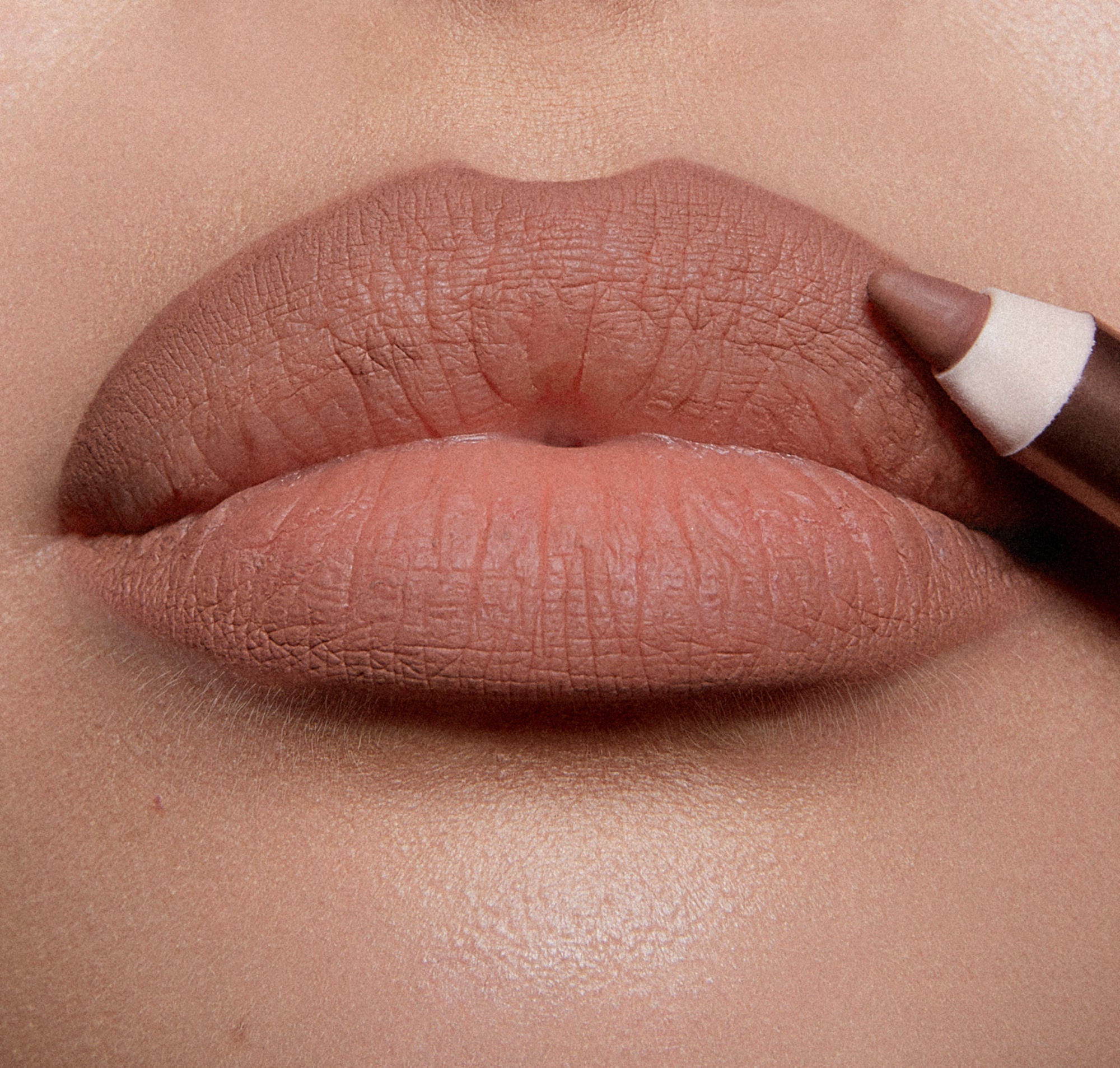 Charlotte Tilbury Lip Cheat Lip Liner - Long-Lasting, Waterproof Lip Pencil for Precise Definition & Fuller Lips | Perfect for Everyday Wear, Date Night & Special Occasions