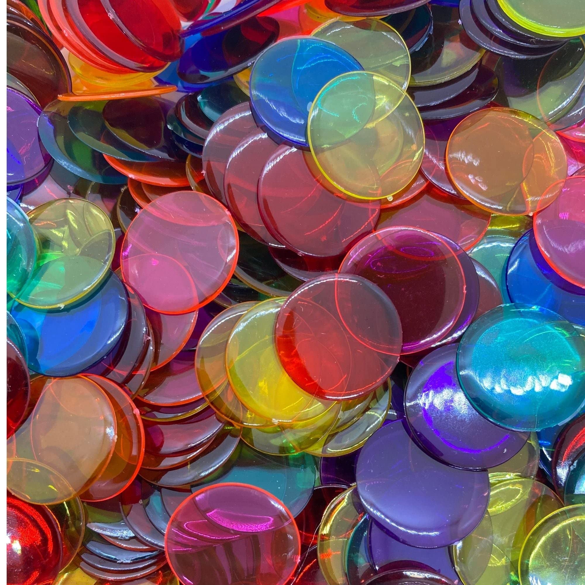 MR CHIPS Plastic Bingo Chips - 250 Count Bag with Solid & Transparent Colors (3/4 Inch) - Perfect for Bingo Games, Casino Nights, Math Counting, and Classroom Activities - Transparent Red
