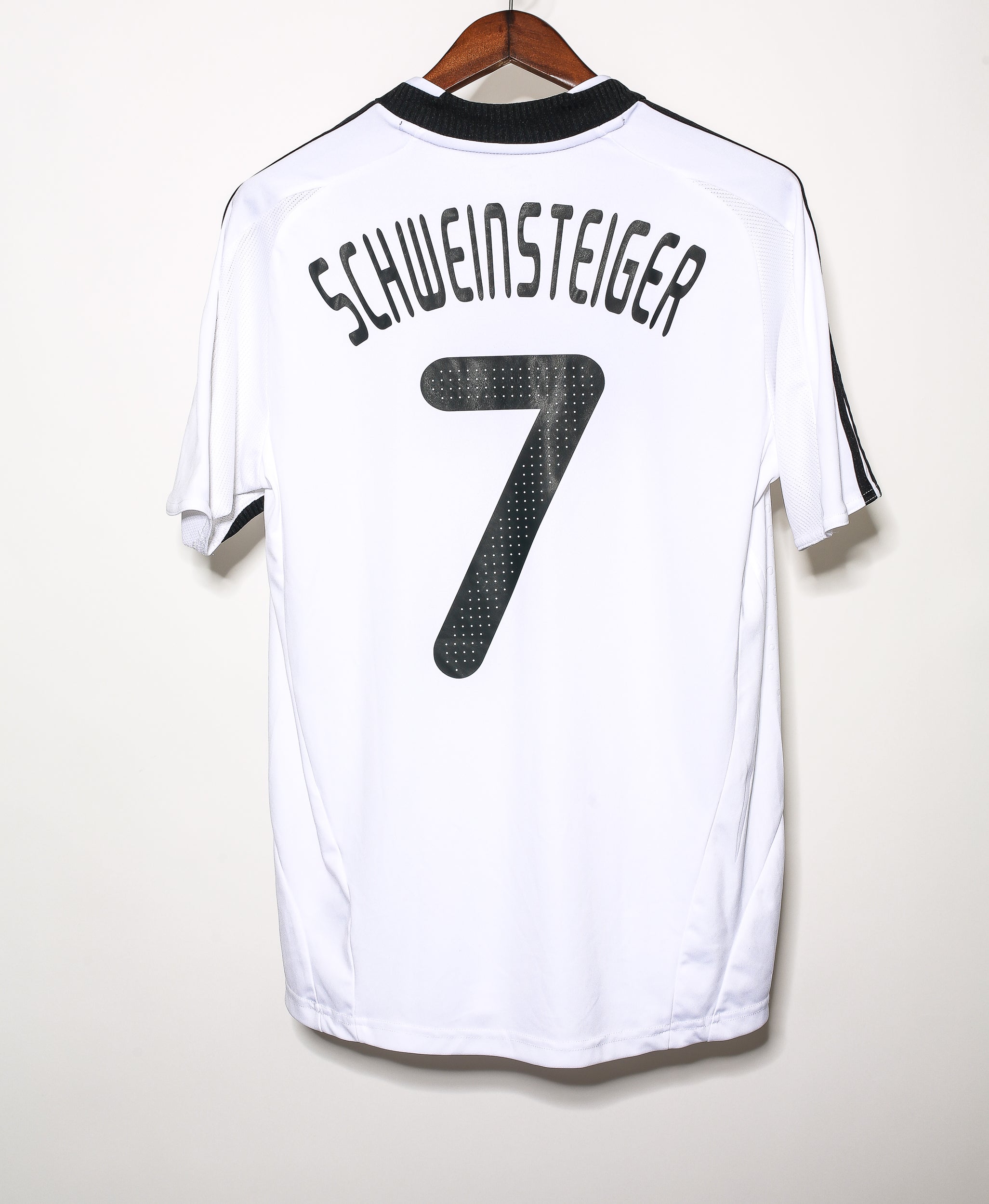 Original 2008 Germany Home Football Jersey #7 Schweinsteiger (Size L) - Authentic Soccer Shirt for Fans & Collectors - Perfect for Match Days, Cosplay & Sports Memorabilia Display