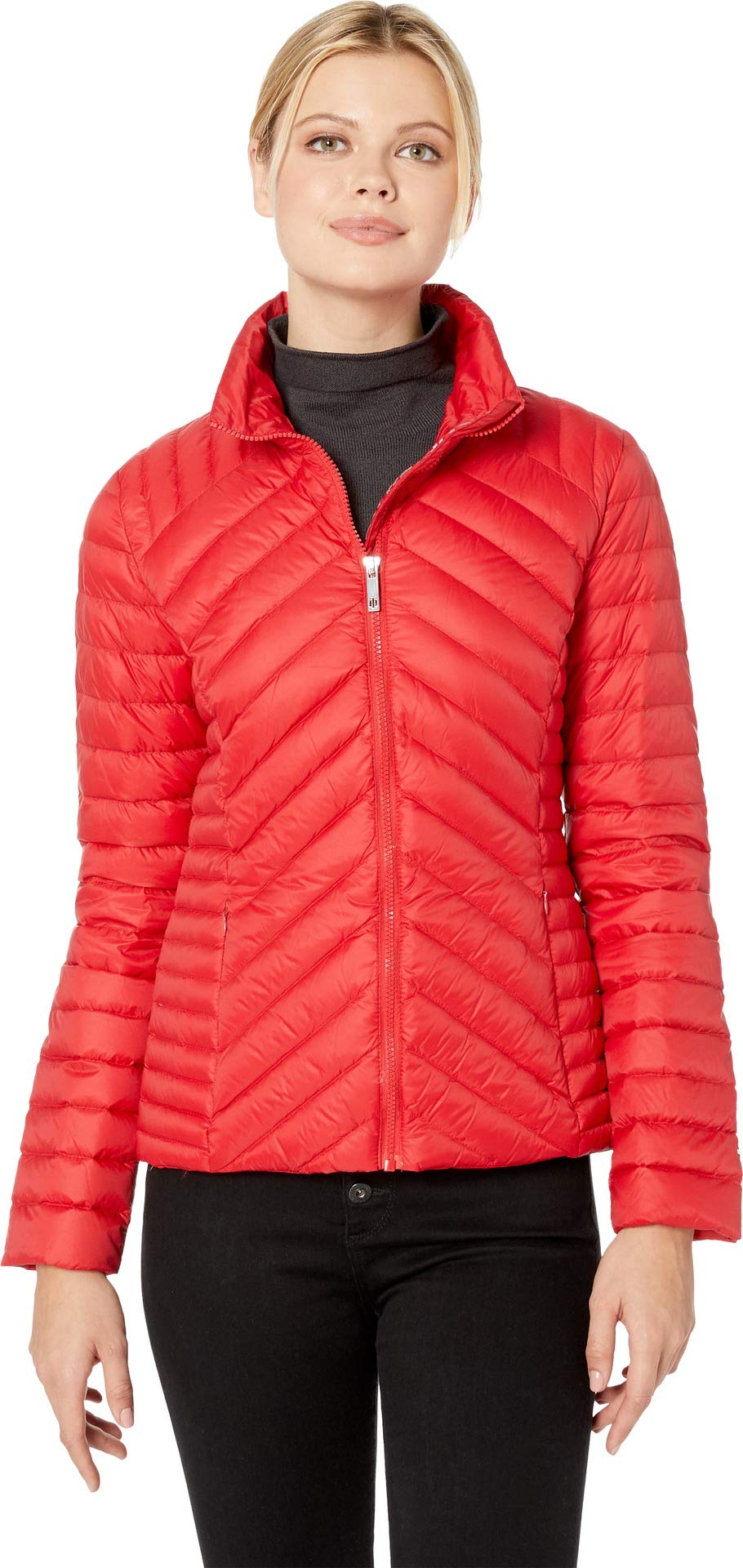 Tommy Hilfiger Women's Classic Short Packable Jacket - Lightweight Waterproof Windbreaker for Travel, Hiking & Outdoor Activities
