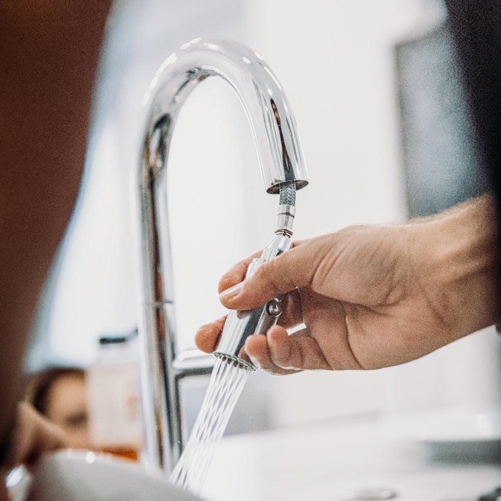 ZLINE Voltaire Pull Down Single Handle Chrome Kitchen Faucet - Modern Design for Easy Cooking & Dishwashing | Perfect for Home Kitchens & Restaurants