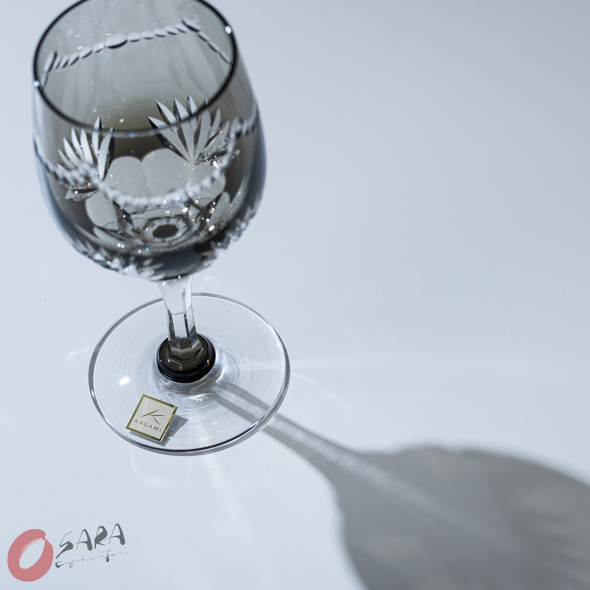**KAGAMI Crystal Edo Kiriko Wine Glass - Premium Japanese Cut Glass for Red Wine, Champagne & Cocktails - Elegant Gift for Weddings & Special Occasions**
