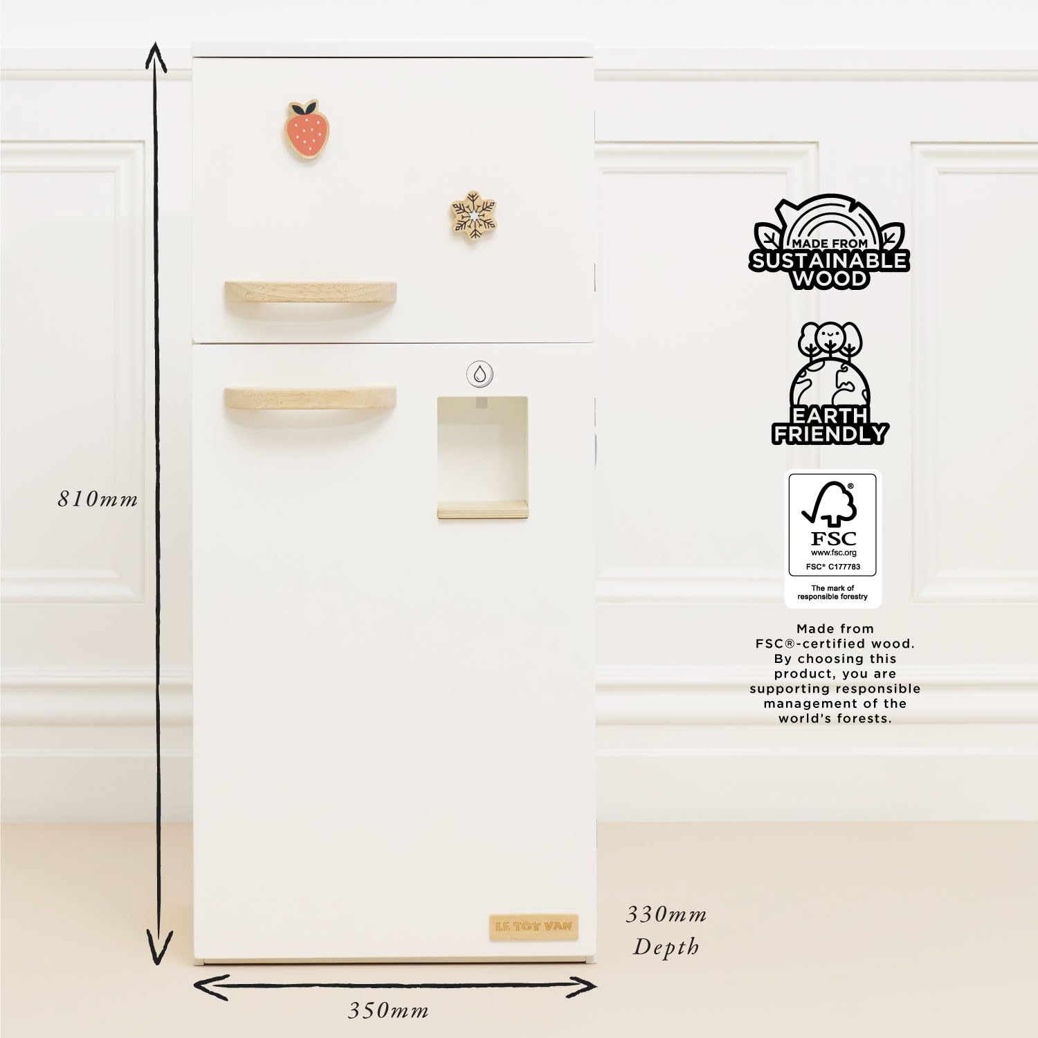 Le Toy Van Wooden Pretend Play Fridge Freezer Set - Grand Free Standing Refrigerator & Freezer with Accessories - Montessori Learning Toy for Kids Ages 3+ - Perfect for Imaginative Play, Kitchen Role Play & Early Childhood Development