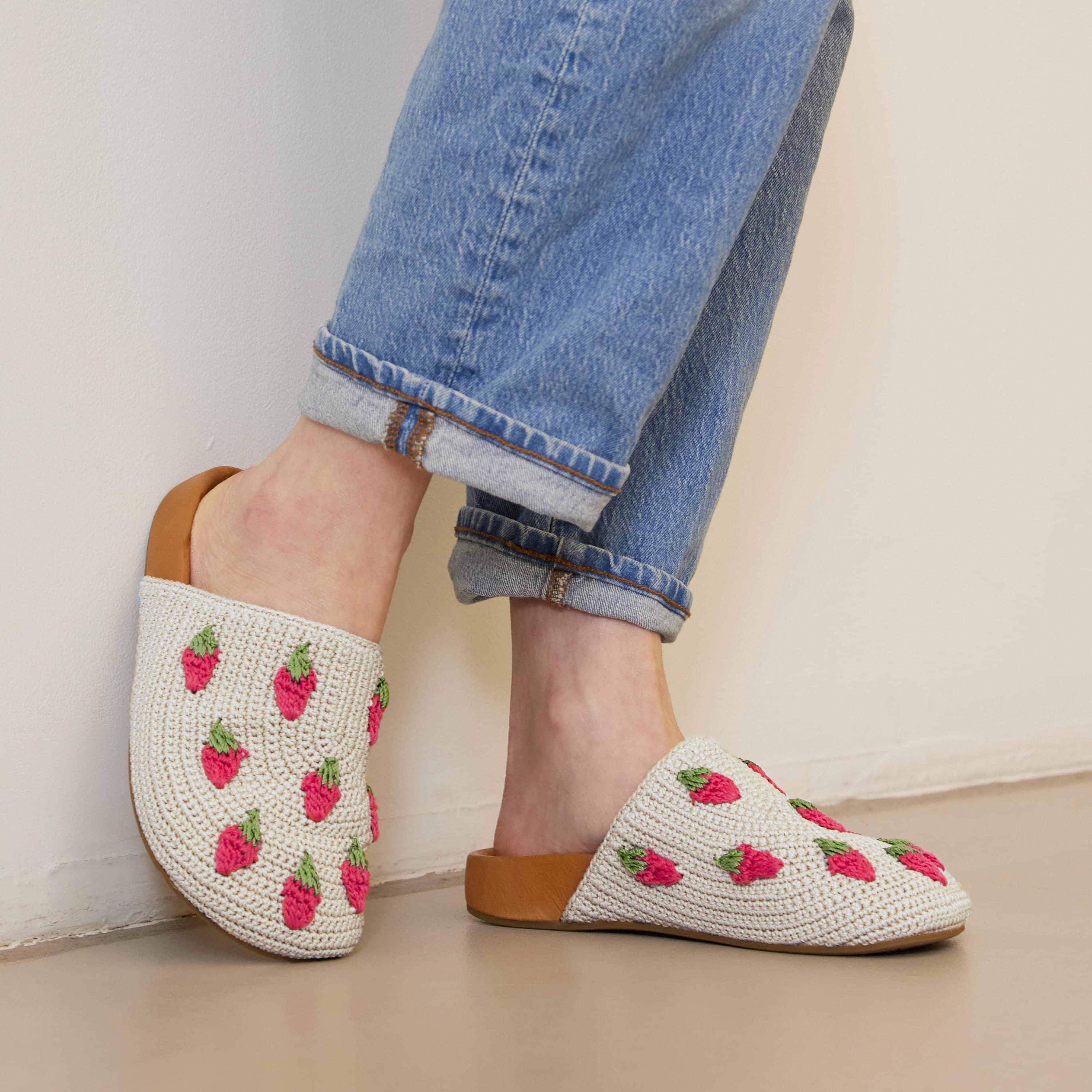 Bolinas Clog Hand Crochet Strawberry Sandals - Natural Strawberry Design for Women | Perfect for Beach, Summer, and Casual Outfits