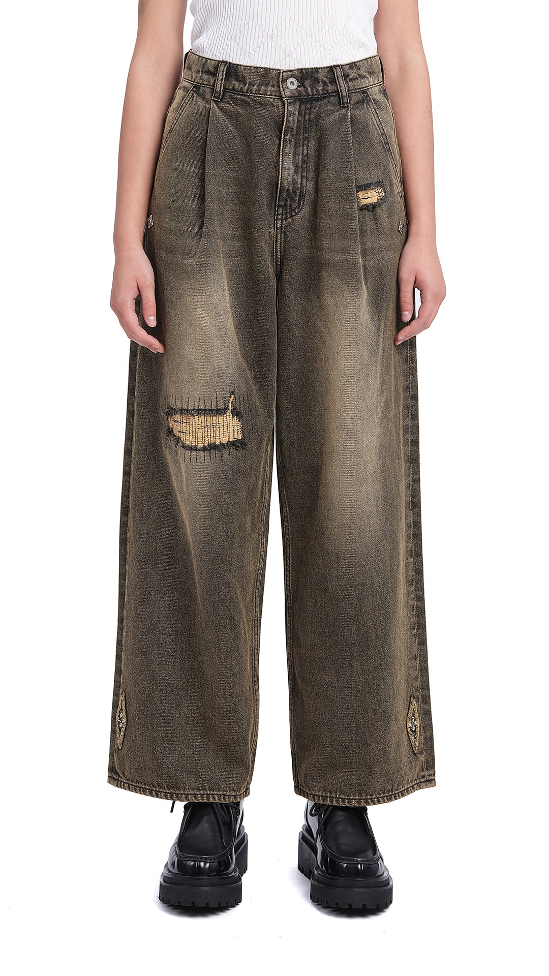 Stylish Women's Studded Balloon Jeans | High Waist Denim Pants for Casual & Party Wear | Trendy Street Fashion Outfit