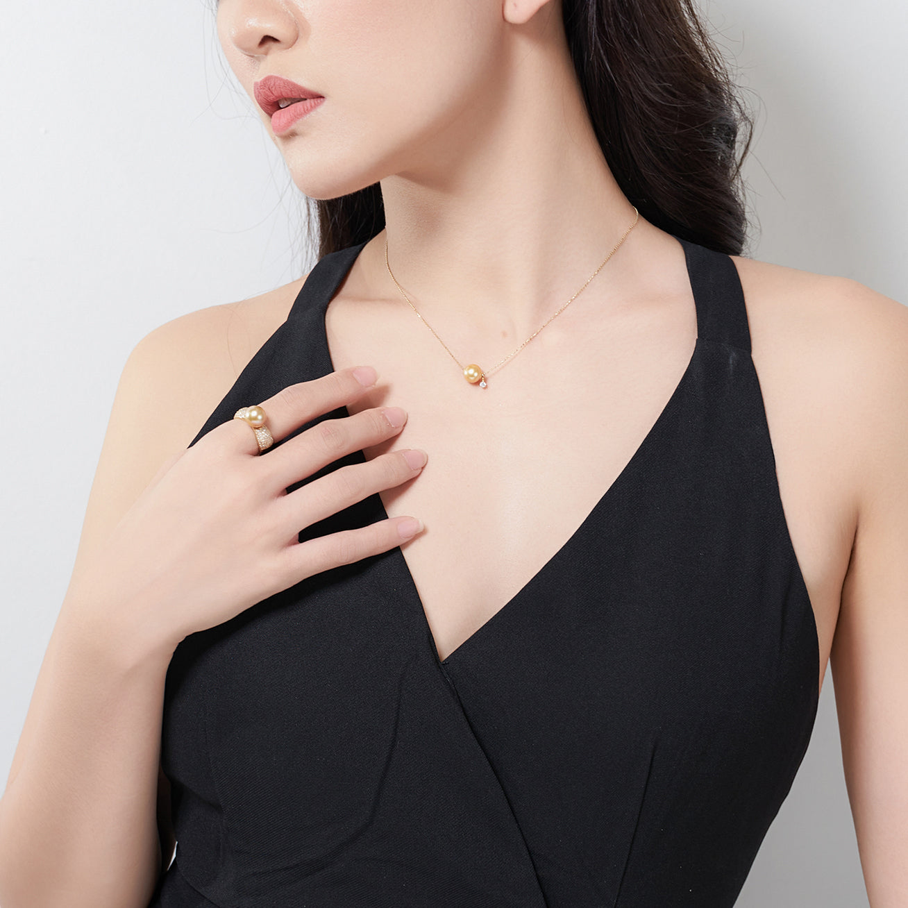18K Gold Diamond South Sea Golden Pearl Necklace for Women - Luxury Bridal Jewelry Gift, Elegant Evening Wear & Special Occasion Accessory KN00124