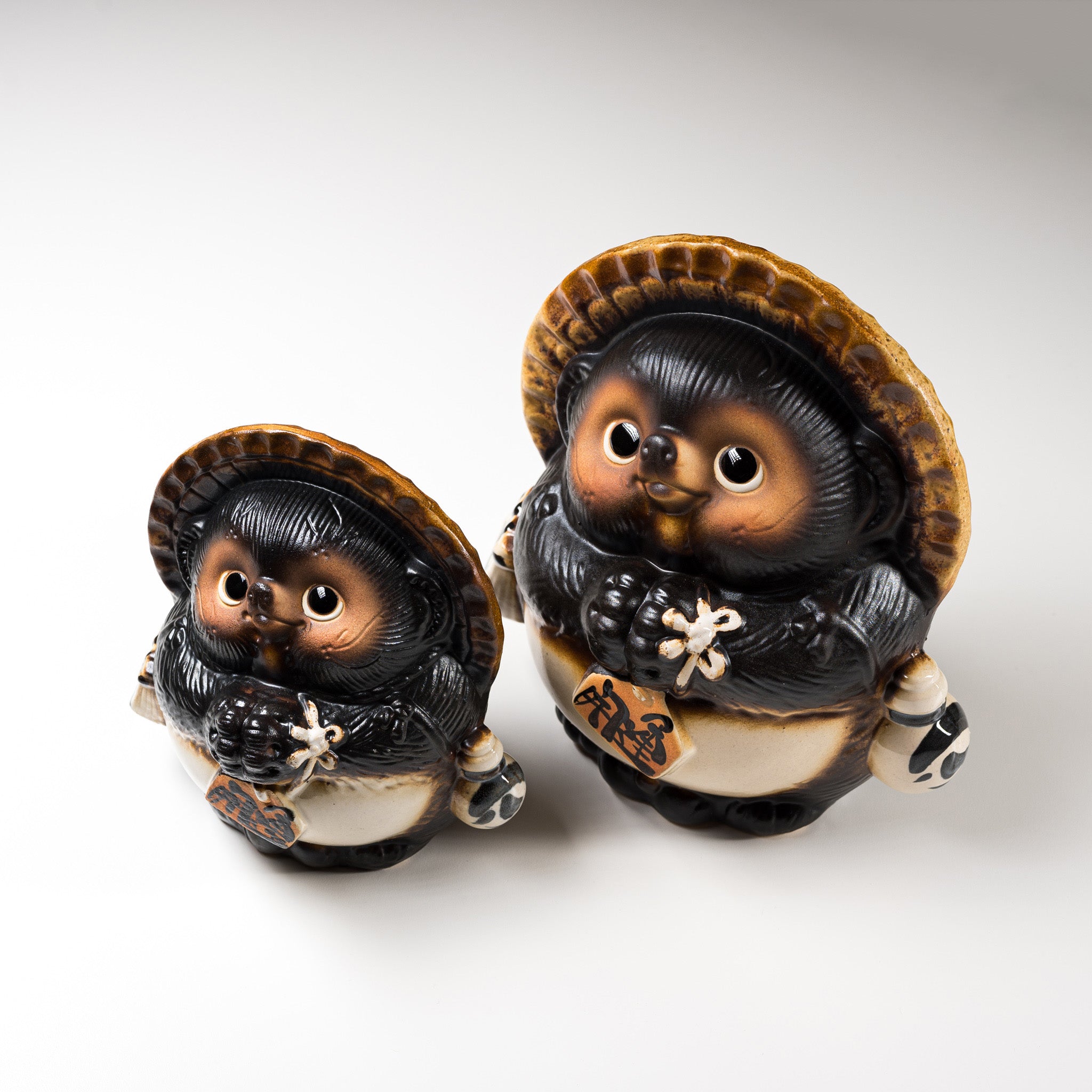 Handmade Shigaraki Ware Lucky Raccoon Ornament - 21.5cm Traditional Japanese Ceramic Tanuki Statue for Home Decor, Office Feng Shui & Japanese Garden Accent