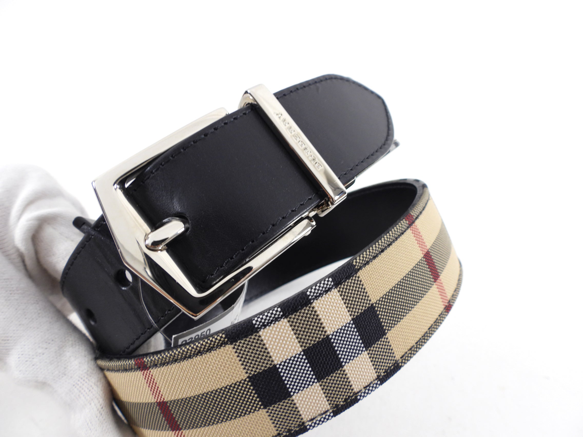 Burberry Reversible Belt - Nova Check & Black Leather - Size 80/32 - Perfect for Casual & Formal Outfits