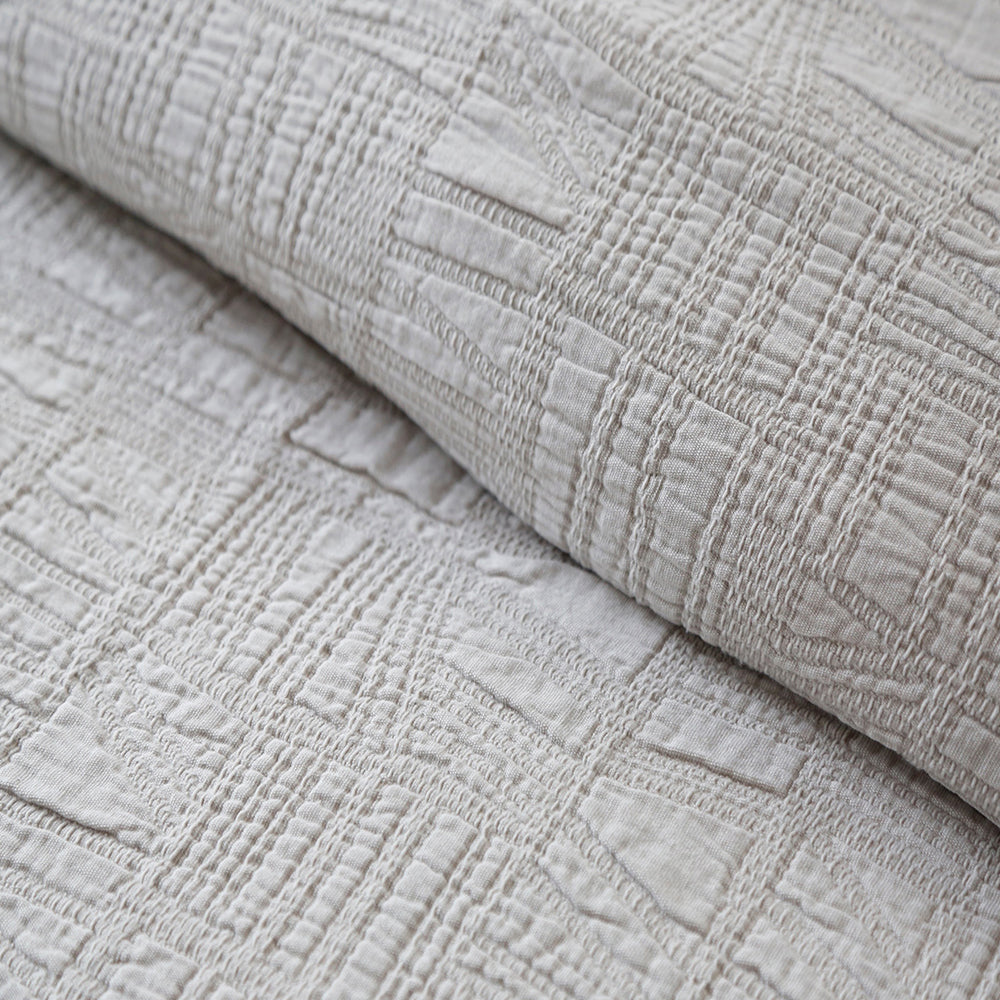 Luxury Harbour Matelasse Quilted Bedspread - Soft & Elegant Coverlet for Bedroom Decor - Perfect for Master Bedroom, Guest Room, or Hotel Use