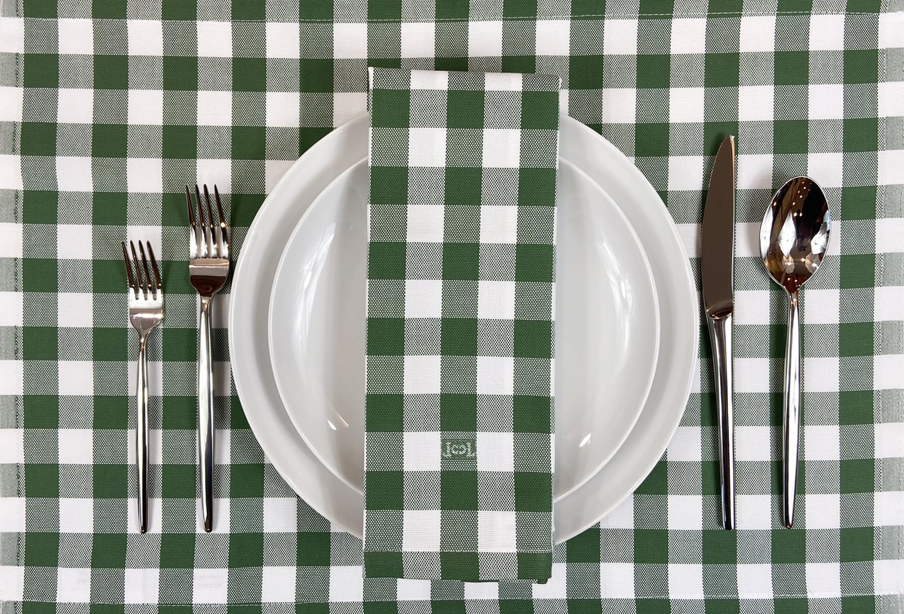 Premium Gingham Check Table Placemats Set of 4 - 100% Cotton Green Plaid Fabric Place Mats 20x14 Inches - Italian Design by Carlo Lamperti - Machine Washable - Minimalist Dining Table Decor for Kitchen, Restaurant & Home Entertaining