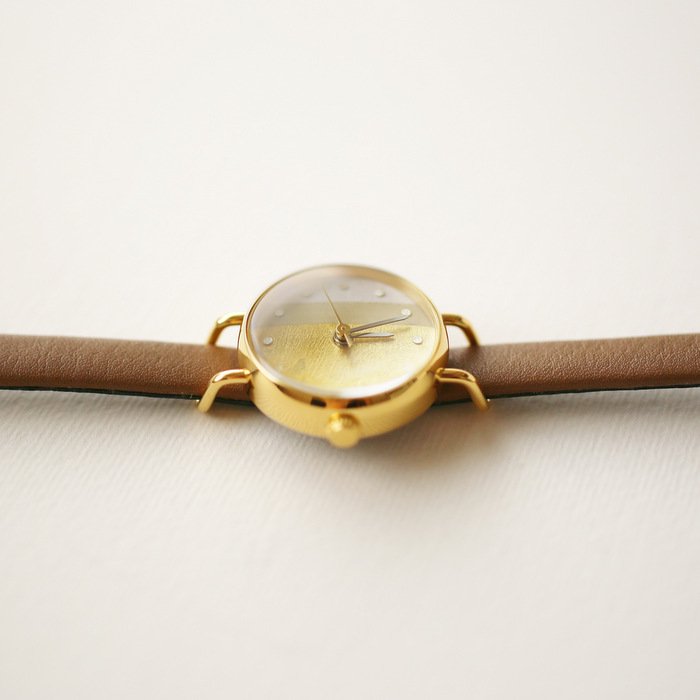 Elegant Sallow Women's Wristwatch - Japanese Handmade Watch for Women | Perfect for Daily Wear, Office & Special Occasions
