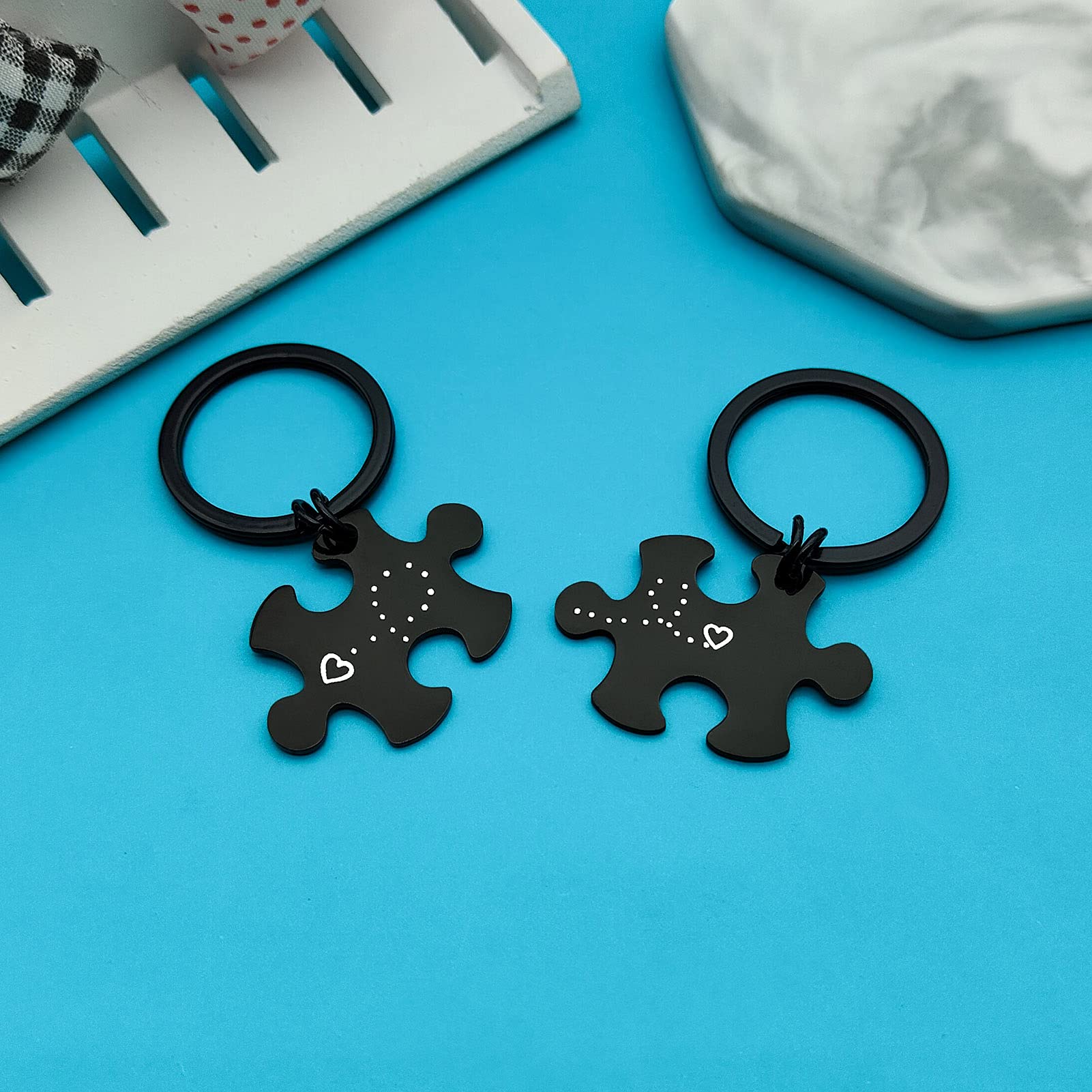 Romantic Couple Keychains - Personalized Gifts for Boyfriend & Girlfriend | Valentine's Day, Anniversary, Christmas, Birthday & Long Distance Relationship Gifts | Ideal for Deployments, Couples & Special Occasions