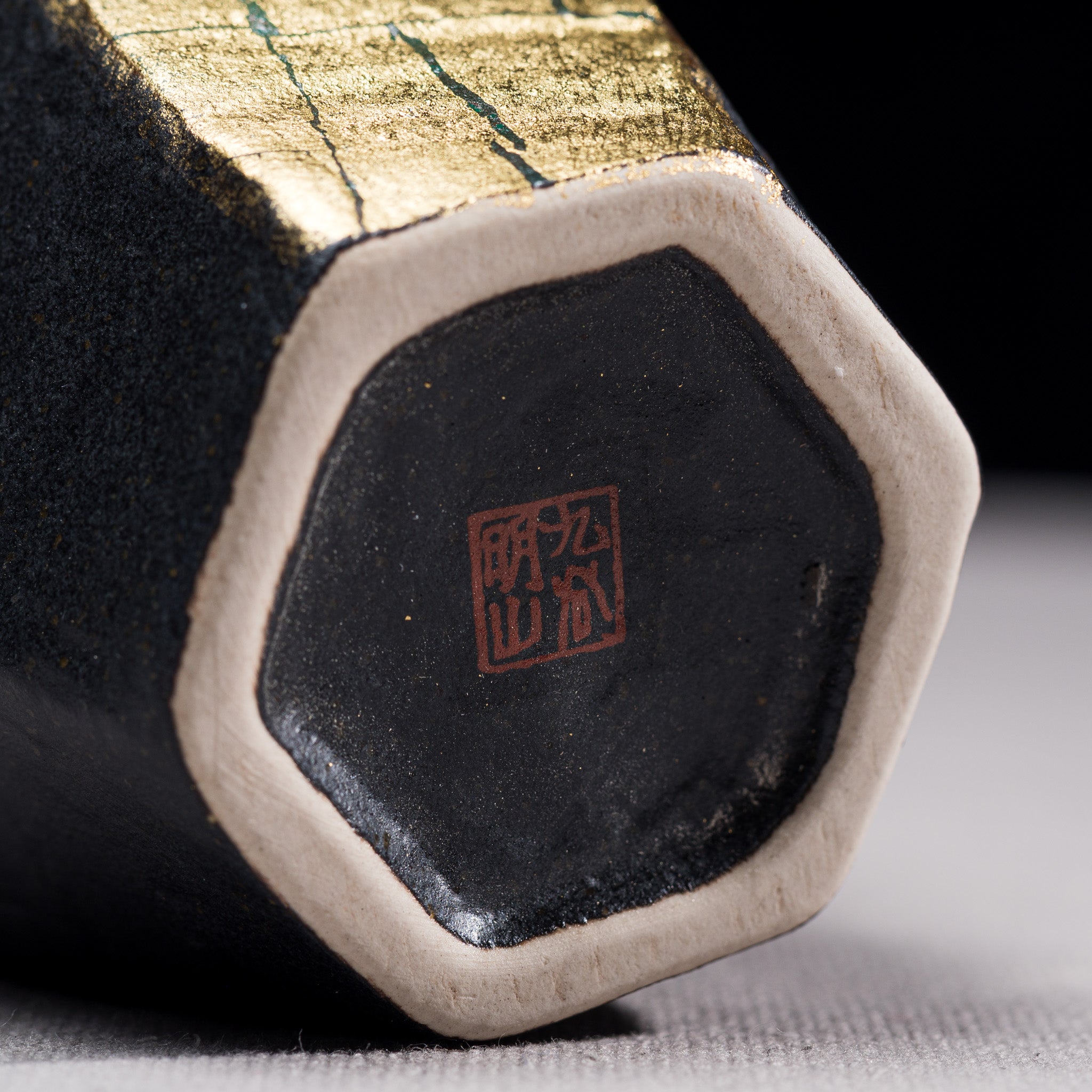 Premium Kutani Ware Gold Leaf Yunomi Tea Cup - Handcrafted Japanese Ceramic Tea Cup with 24K Gold Accents - Perfect for Matcha, Green Tea, and Traditional Japanese Tea Ceremonies