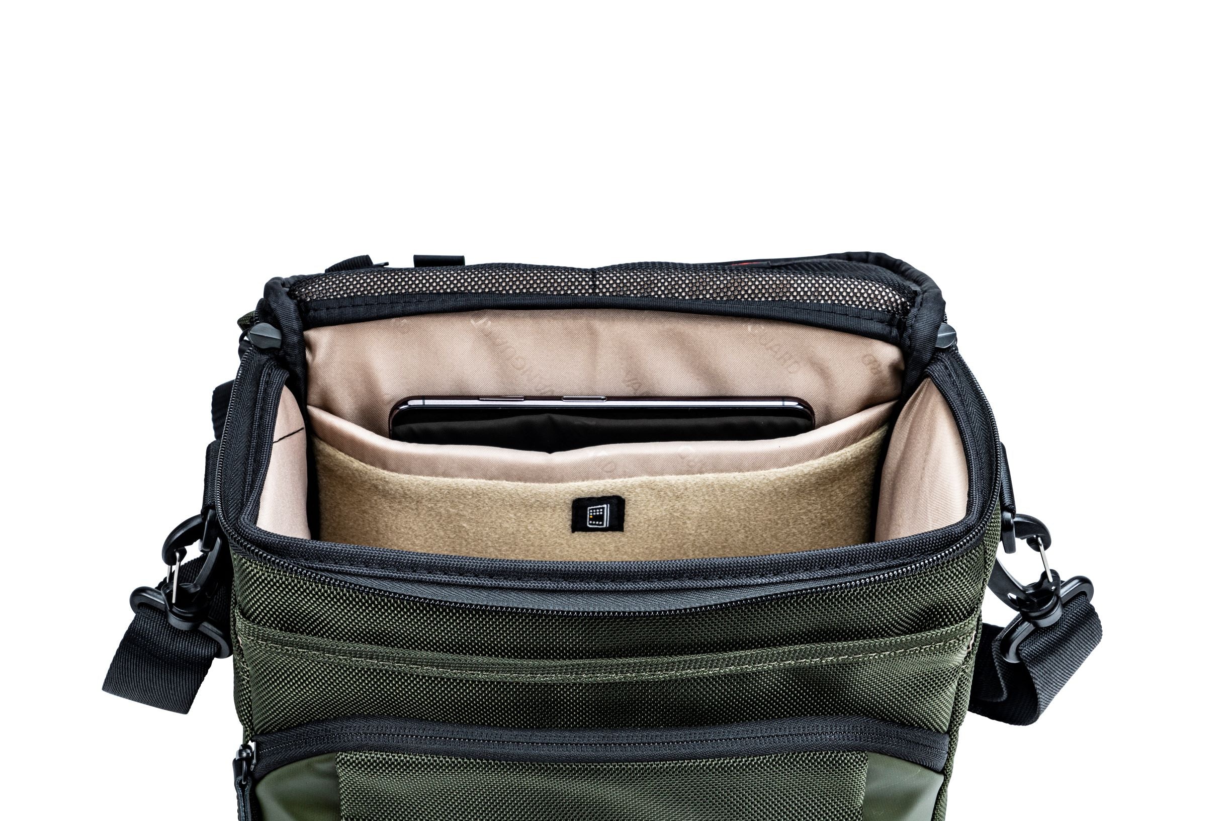 VEO SELECT 22S GR Shoulder Bag for Women - Lightweight Crossbody Purse, Waterproof Travel Handbag with Adjustable Strap - Perfect for Work, Gym & Daily Use (Green)
