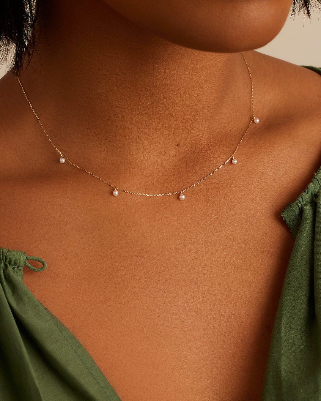 Elegant Pearl Flutter Necklace for Women - Dainty & Timeless Jewelry Gift for Wedding, Anniversary & Special Occasions
