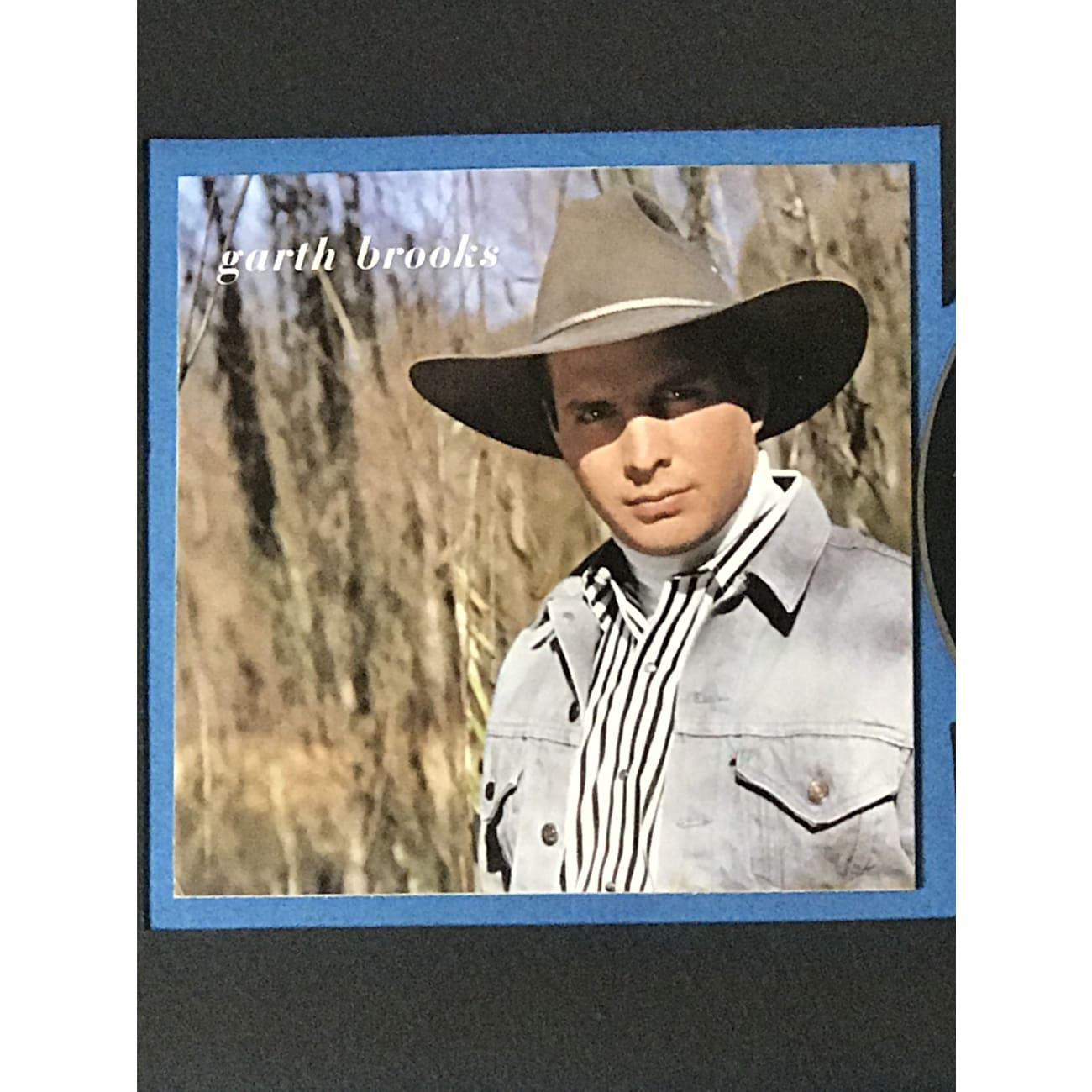 Garth Brooks Debut Album - No Fences & Ropin' The Wind - Award-Winning Country Music CDs - Perfect for Collectors and Country Music Fans