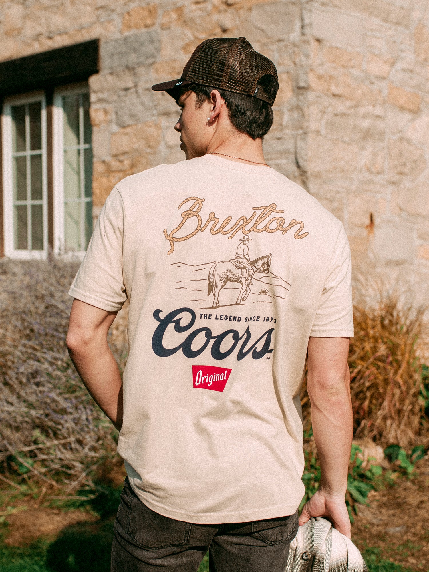 BRIXTON COORS LEGENDS Standard T-Shirt for Men - Vintage Beer Graphic Tee - Casual Comfort Fit Cotton Shirt for Everyday Wear, Concerts & Outdoor Activities
