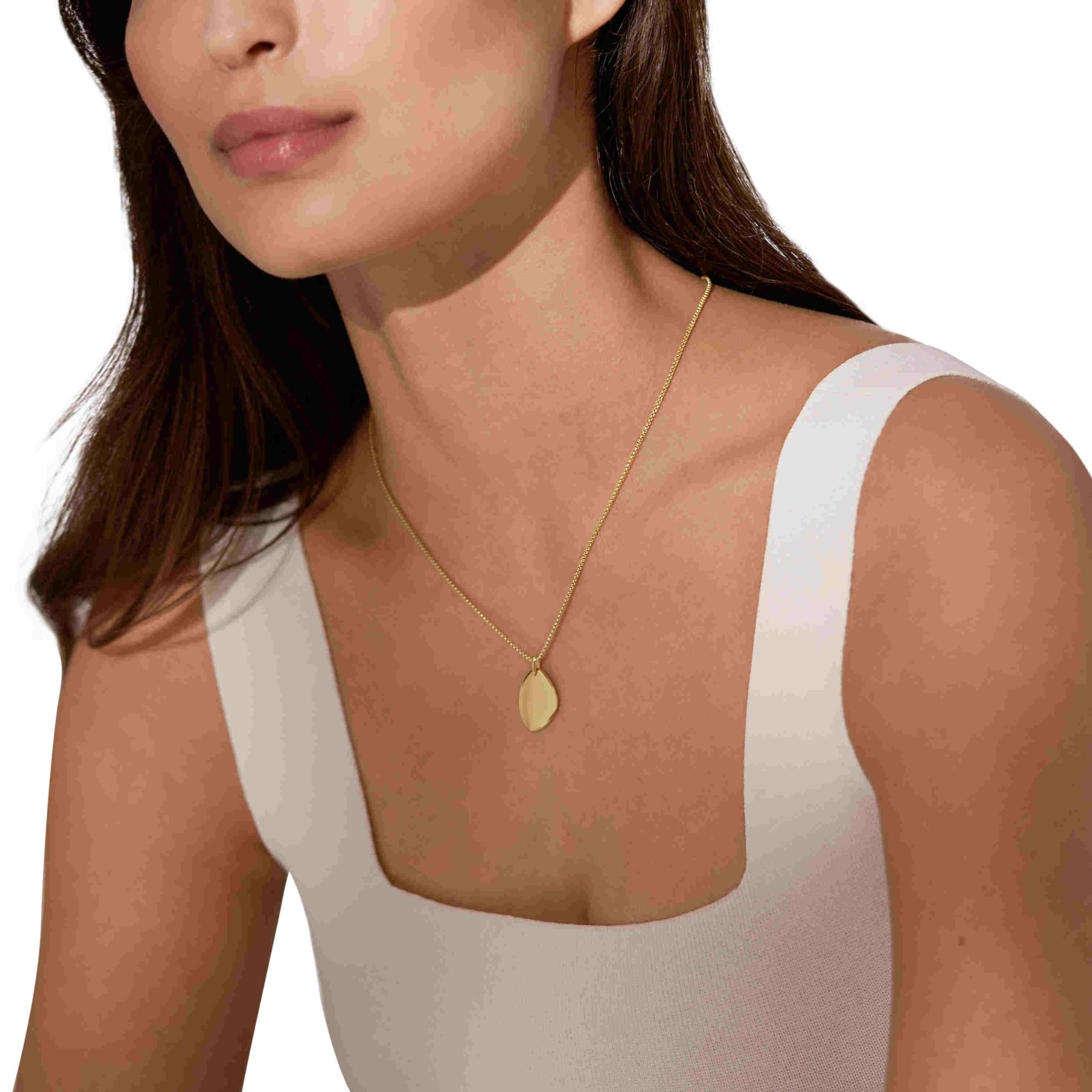 Skagen Women's Kariana Gold Pendant Necklace SKJ1725710 - Elegant Jewelry Gift for Her, Perfect for Date Nights & Special Occasions