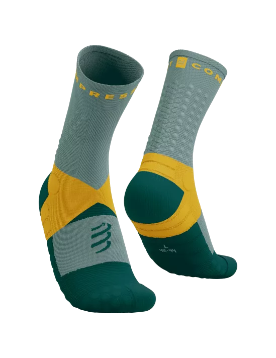 Compressport Unisex Ultra Trail Socks v2.0 - Slate Grey/Saffron | Moisture-Wicking Hiking & Running Socks for Men & Women | Perfect for Trail Running, Hiking & Outdoor Adventures
