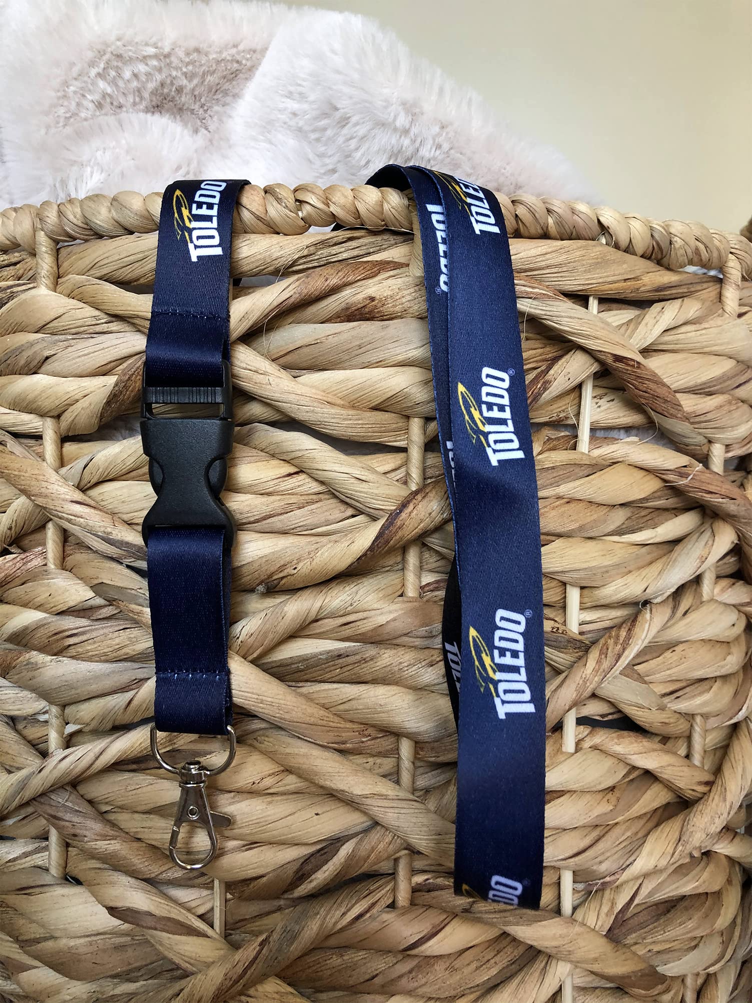 University of Toledo UT Rockets Lanyard - Detachable Breakaway Snap Buckle Keychain for ID Badge, Car Keys & More (Blue) - Perfect for Campus Life, Work & Events