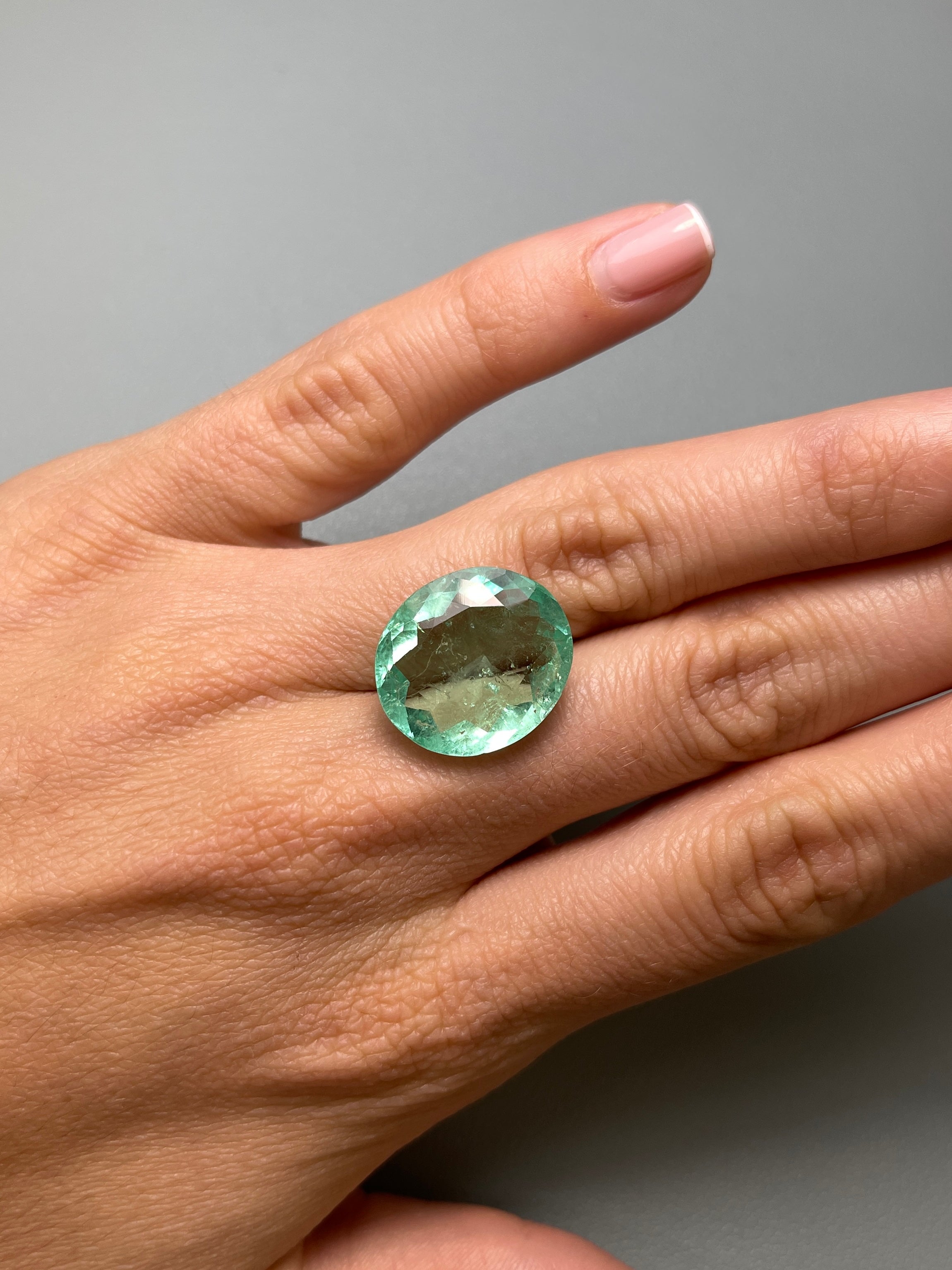 Premium 19.15tcw 20x18mm Oval Cut Loose Colombian Emerald Gemstone - Light Green Bubbly Natural Emerald for Jewelry Making, Engagement Rings & Luxury Gifts