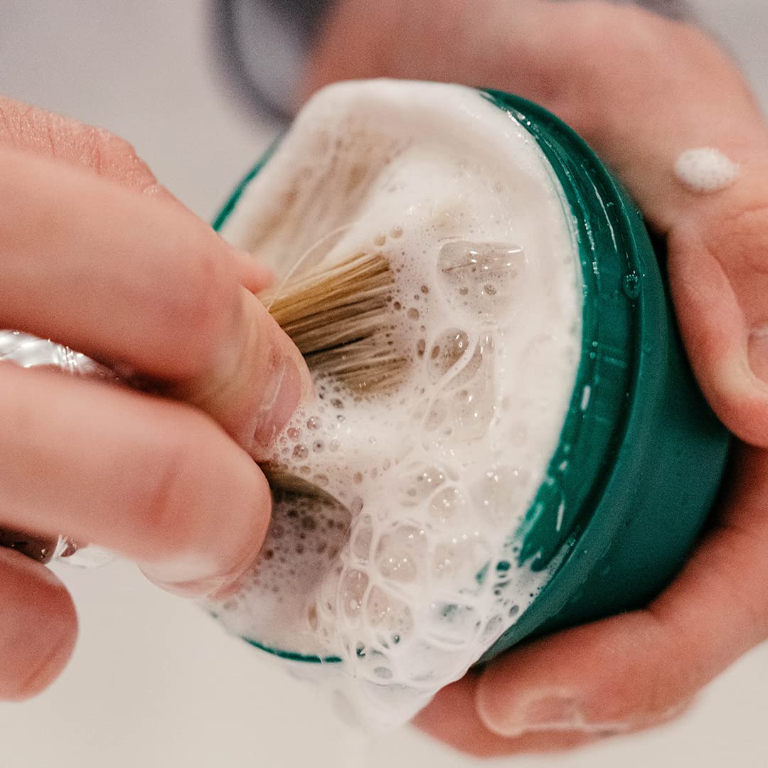 Proraso Shaving Soap for Men - Refreshing Eucalyptus & Menthol Shaving Cream - Classic Italian Barber Shop Formula - Perfect for Sensitive Skin & Close Shaves - Ideal for Daily Grooming & Beard Care Routine