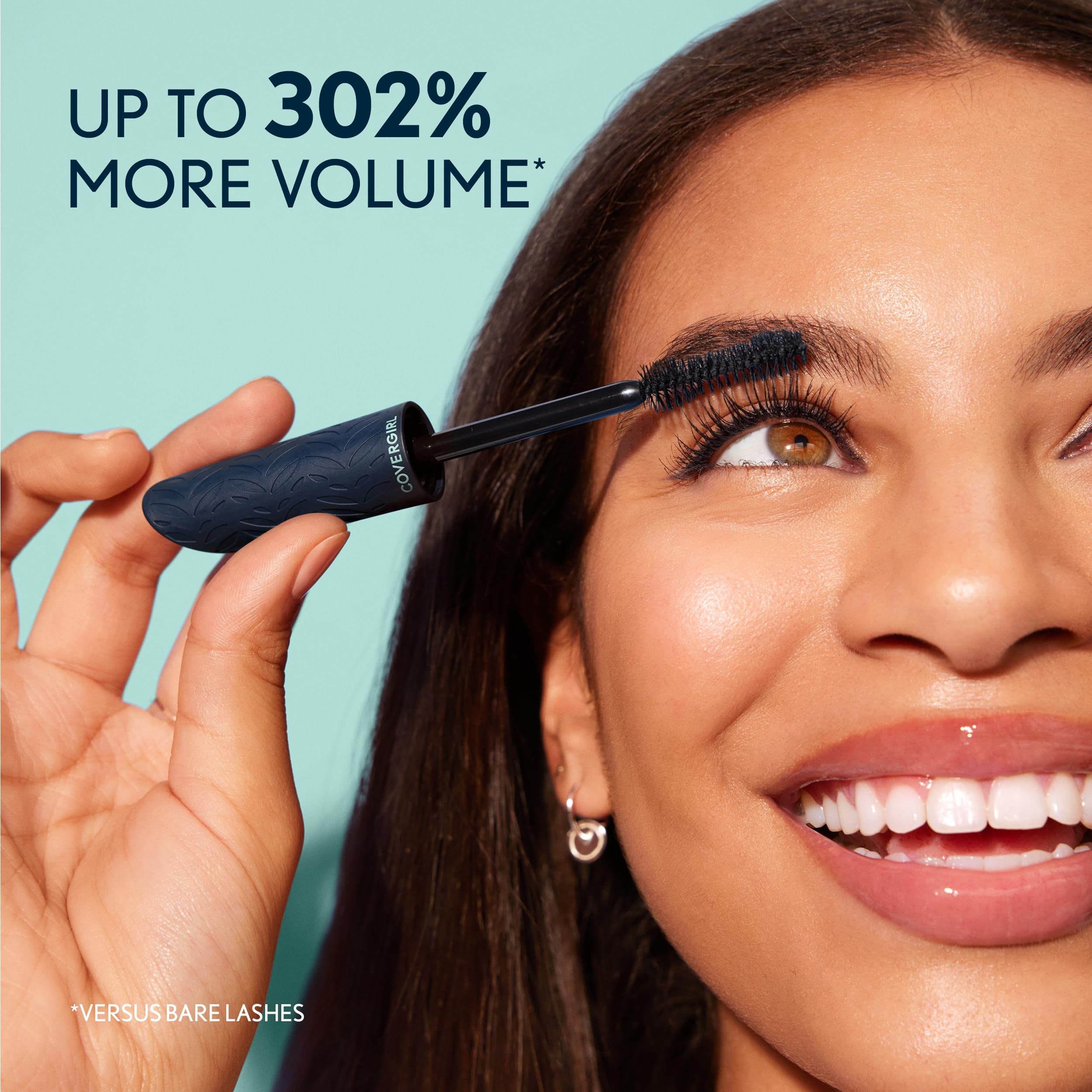 Covergirl Lash Blast Cleantopia Volumizing Mascara - Vegan, Smudge-Proof, Lash Conditioning Formula in Ultramarine Black (1 Count) | Perfect for Everyday Wear, Date Night & Special Occasions