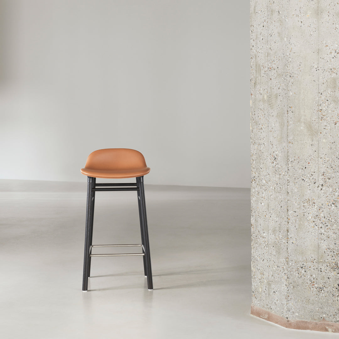 Modern Upholstered Counter Stool with Wooden Legs - Comfortable Bar Stool for Kitchen Island, Breakfast Nook & Home Decor