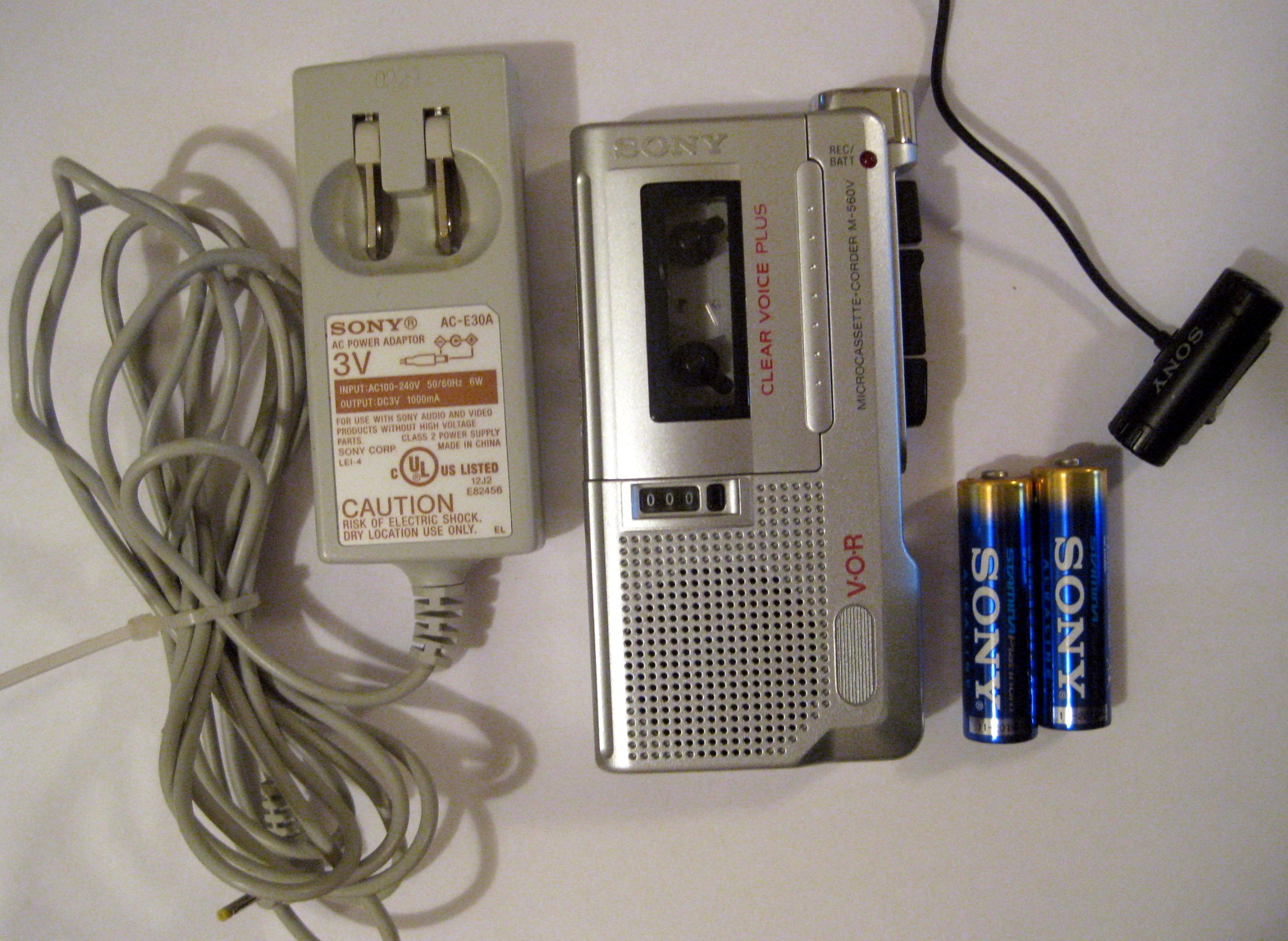 Sony M-560v Professional Microcassette Recorder with 5 Micro Cassettes - Voice Recording Device for Meetings, Lectures & Interviews - Includes Carrying Case & Accessories