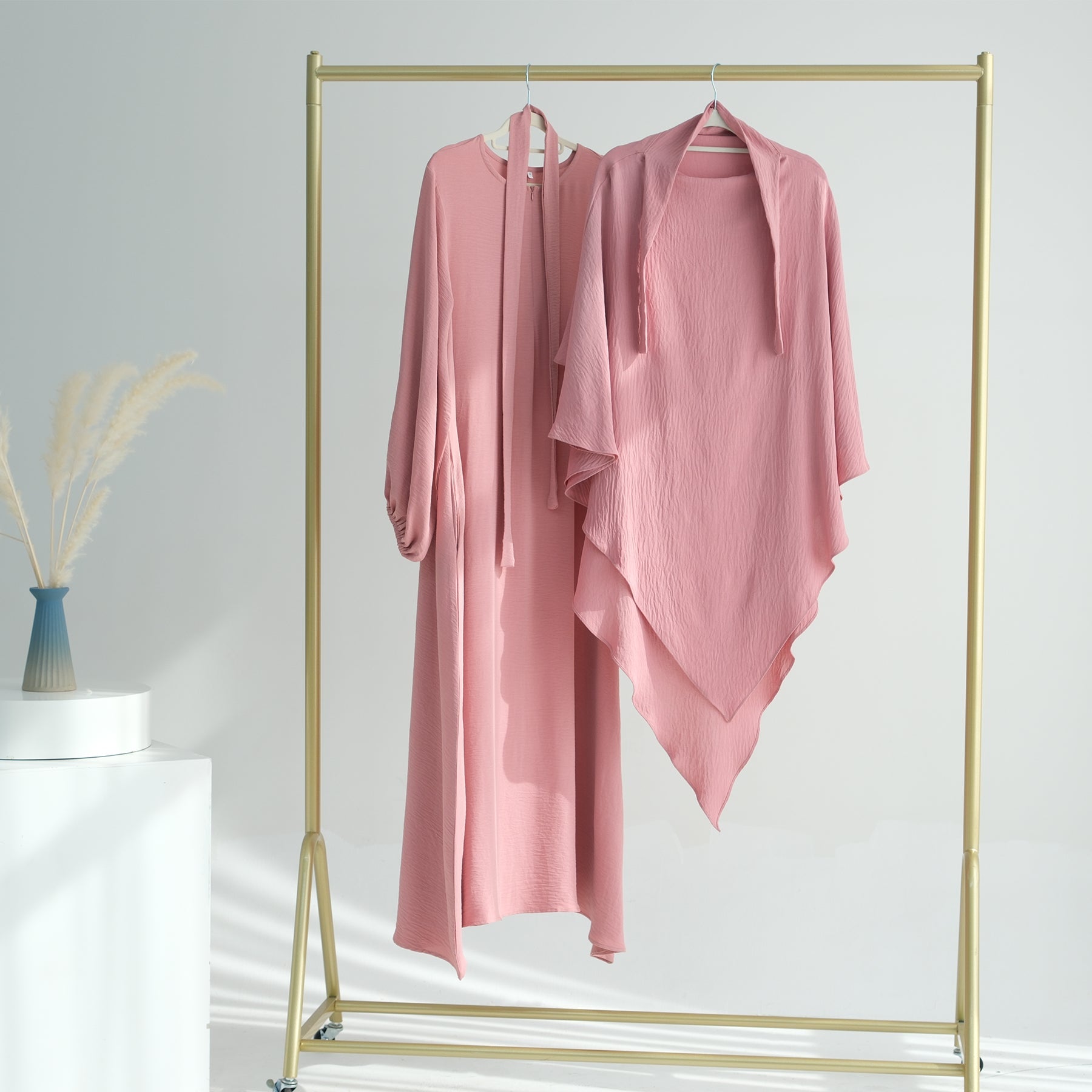 Elegant Pink Abaya Khimar Set for Women - Modest Islamic Prayer Dress - Perfect for Eid, Ramadan & Daily Wear
