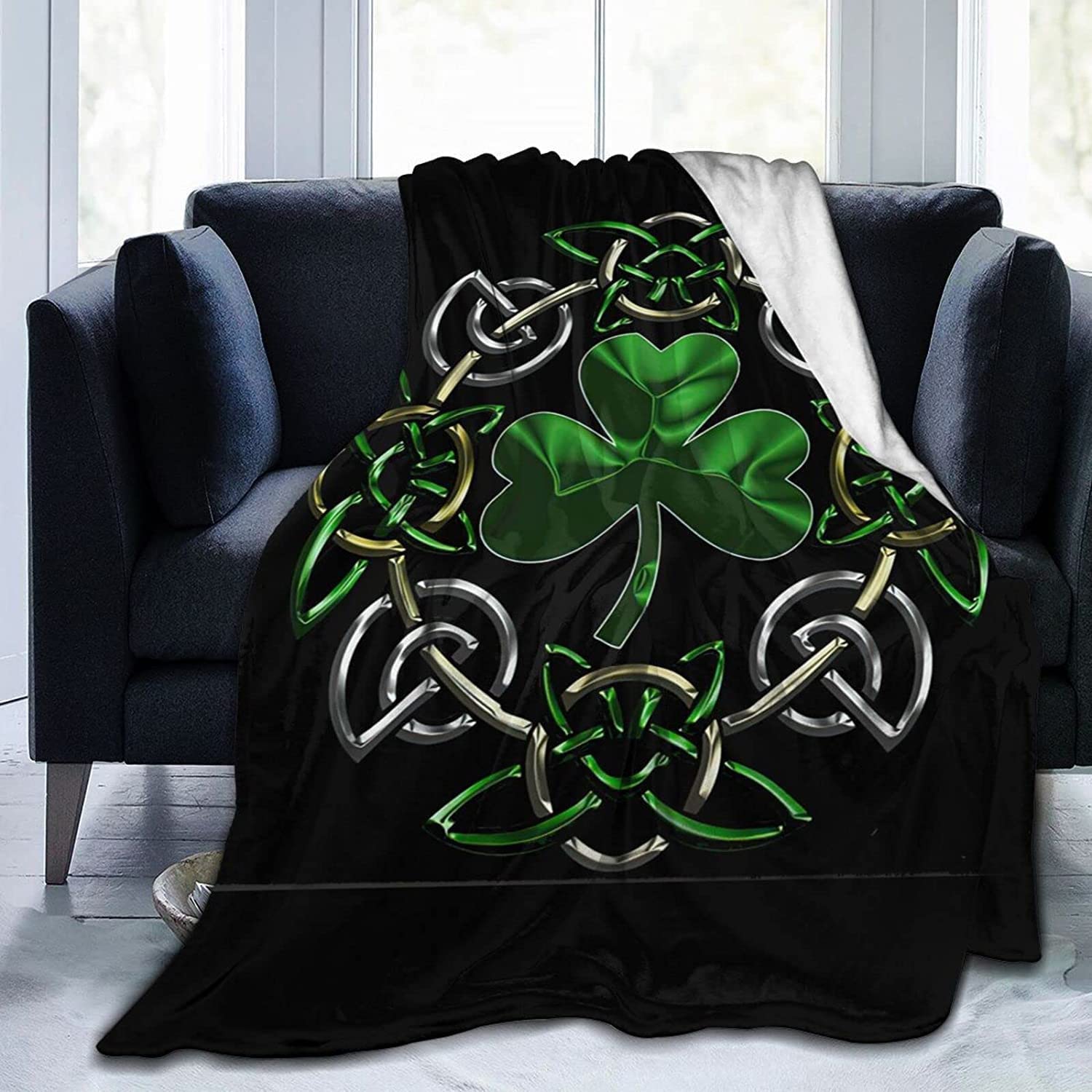 Irish Celtic Shamrock Flannel Fleece Blanket - Soft Lightweight Plush Throw Blanket for Christmas, Women, Men & Kids - Warm Cozy Microfiber Blanket for Couch, Bed, Sofa - Perfect for Winter Nights, Gifts & Home Decor