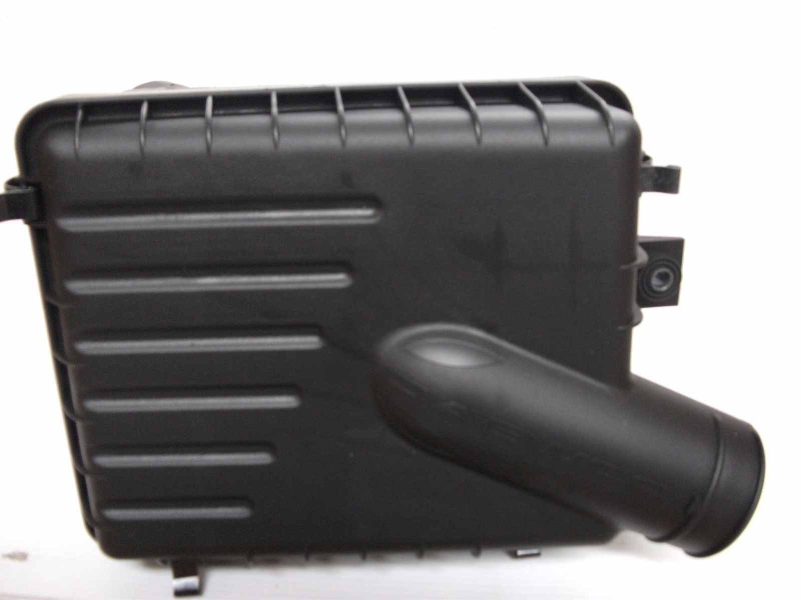 Daewoo Nubira Air Cleaner Assembly - High Performance Air Filter Replacement Part for Improved Engine Efficiency | Perfect for Daily Commuting & Road Trips