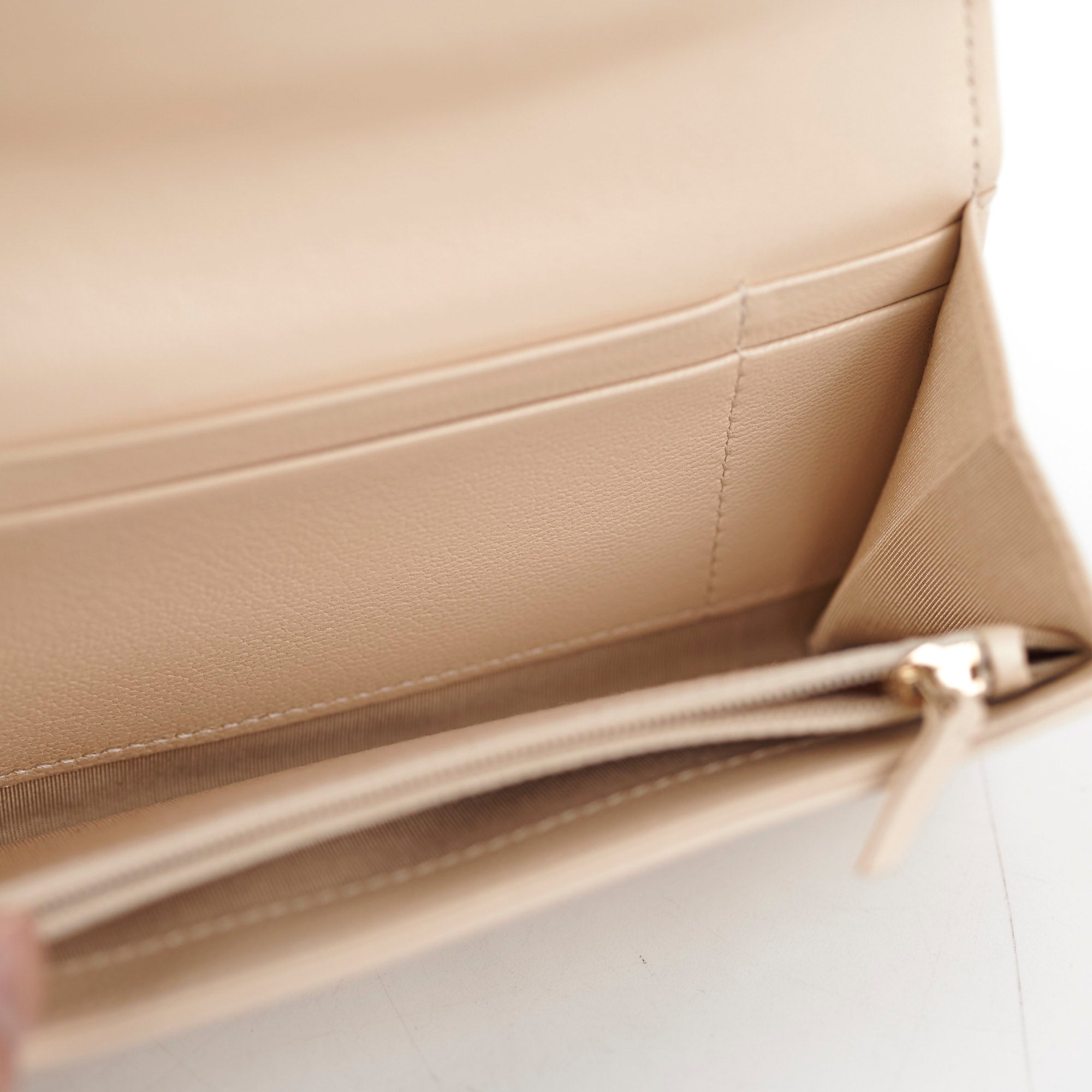 Chanel 19 Long Wallet in Lambskin Leather - Beige Luxury Women's Handbag for Everyday Use & Special Occasions