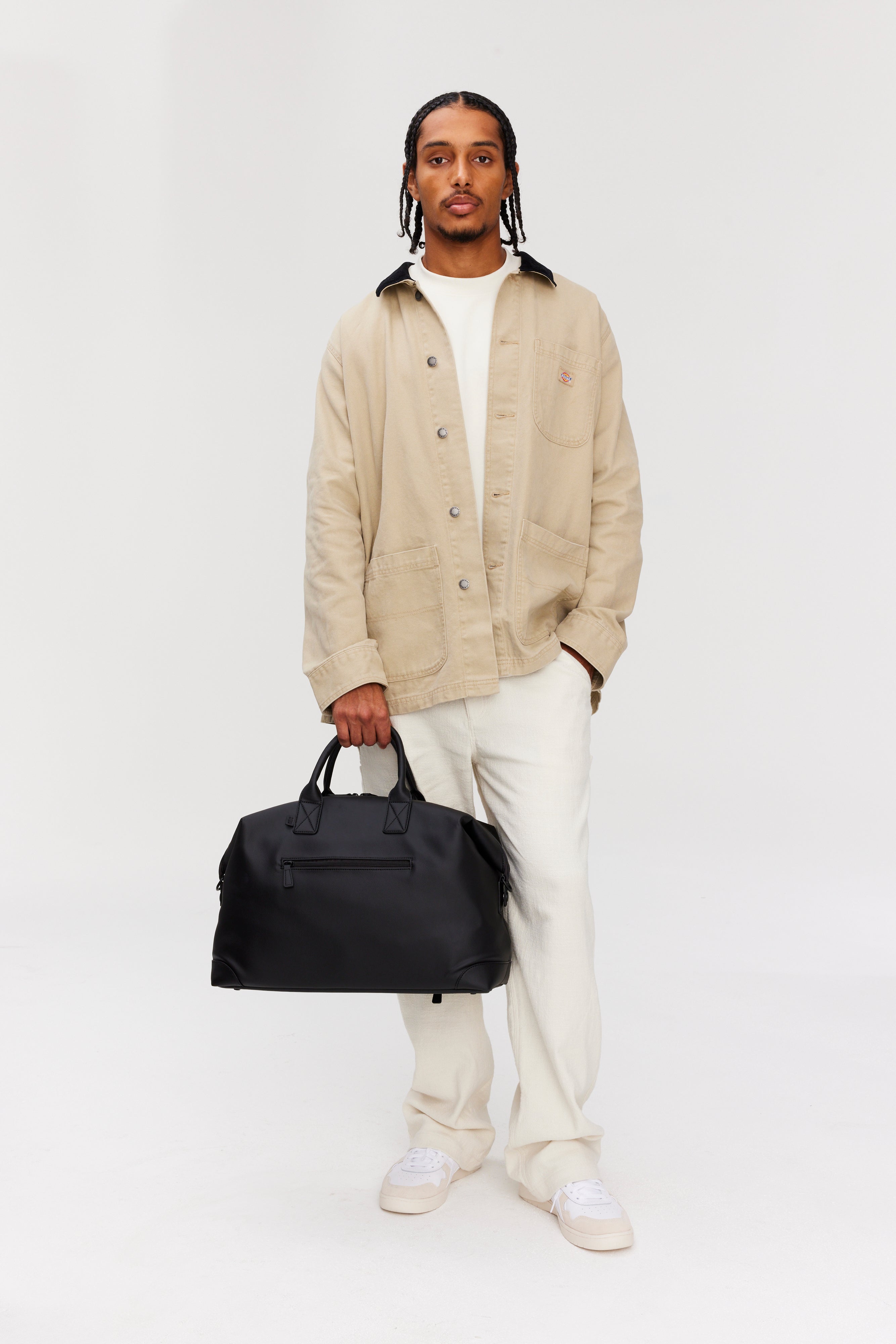 Premium Black Duffle Bag for Travel, Gym & Weekend Getaways - Durable & Stylish Carry-On Luggage