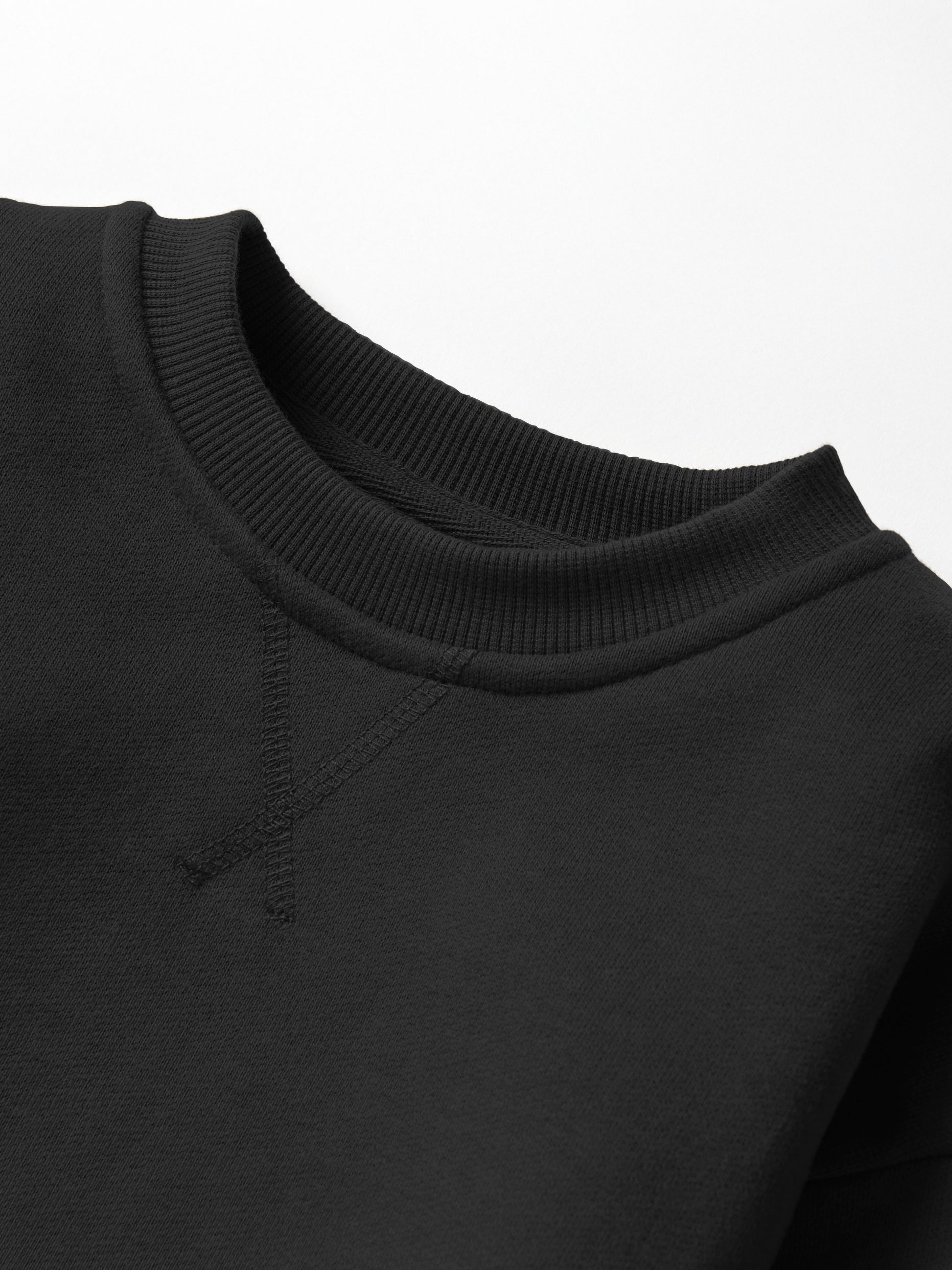 Premium Black Elevated Crewneck Sweatshirt - Soft & Stylish for Casual Wear, Street Fashion & Layering