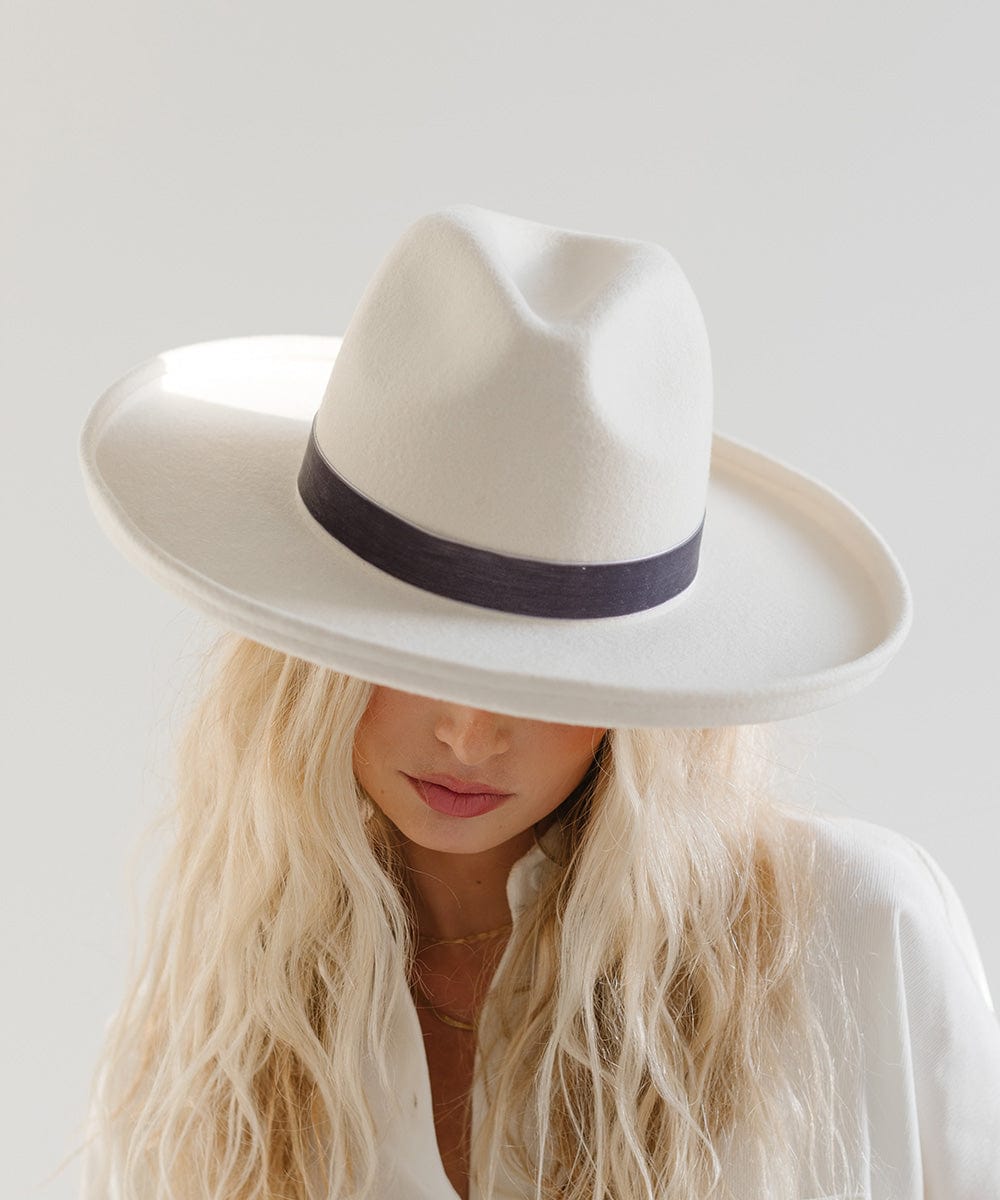 Velvet Chain Hat Band for Women & Men - Elegant Hat Accessory for Cowboy Hats, Fedoras & Western Style - Perfect for Weddings, Rodeos & Country Music Events