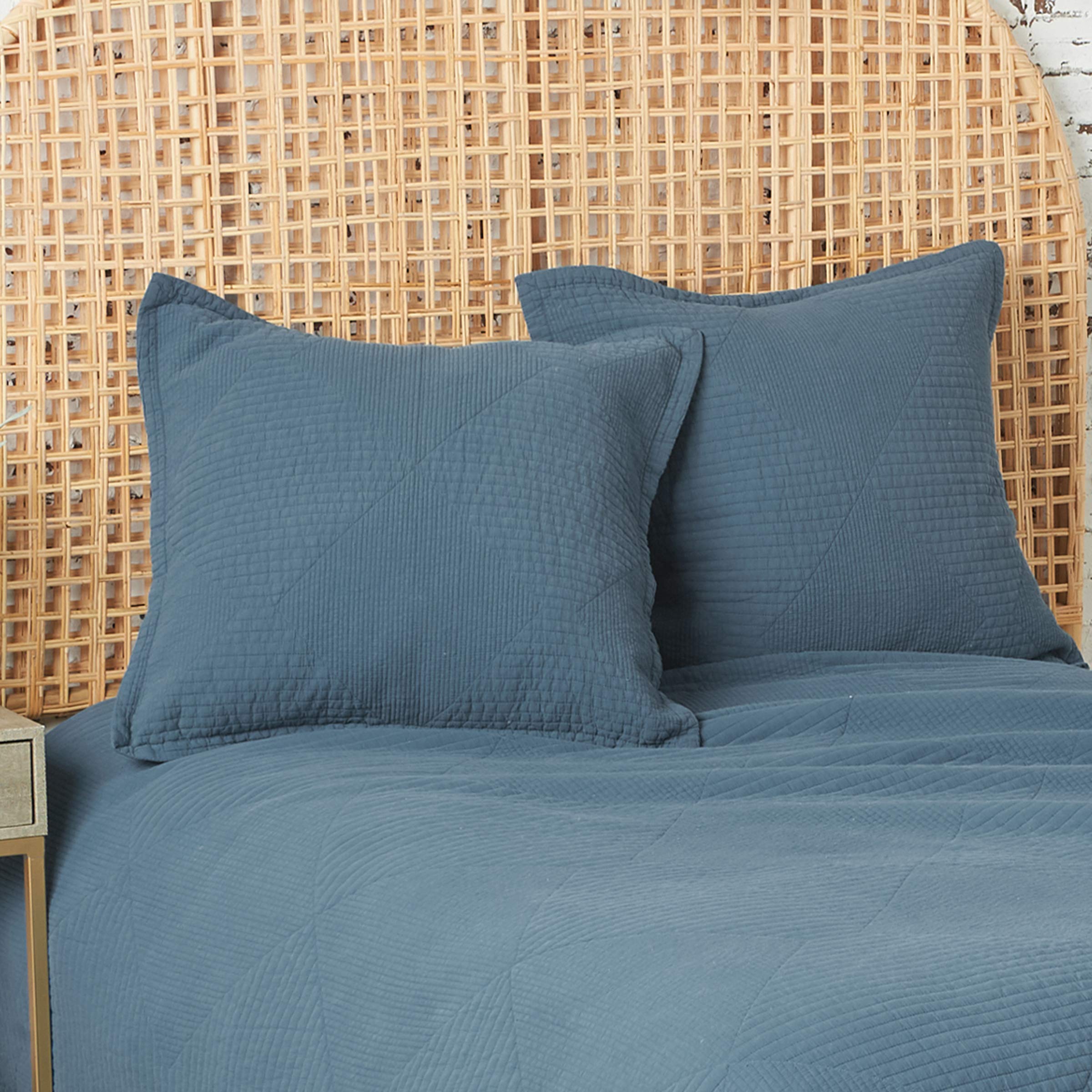 Carol & Frank Graham Mallard Queen Quilt Set - Full/Queen Size Blue Floral Bedding - Perfect for Master Bedroom, Guest Room & Cozy Home Decor