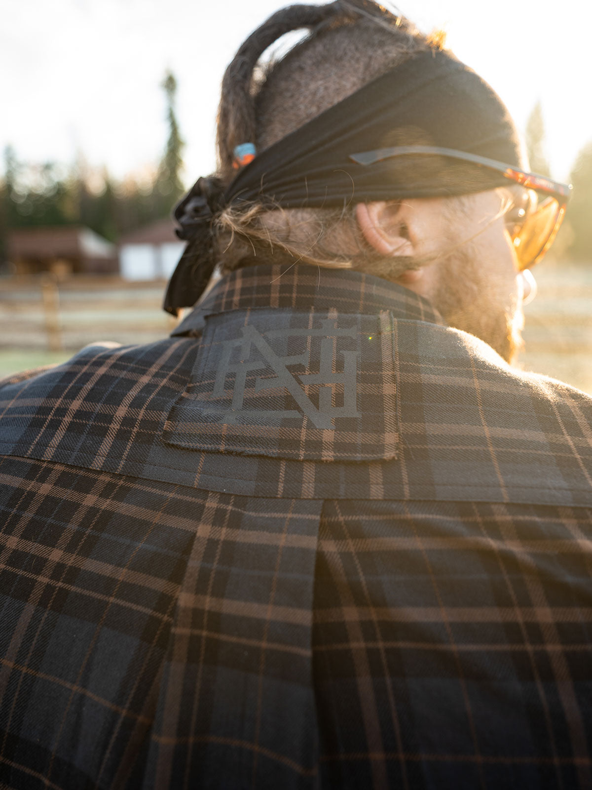 Premium Midweight Forever Flannel Shirt in Navy Blue - Comfortable & Durable for Outdoor Adventures & Casual Wear