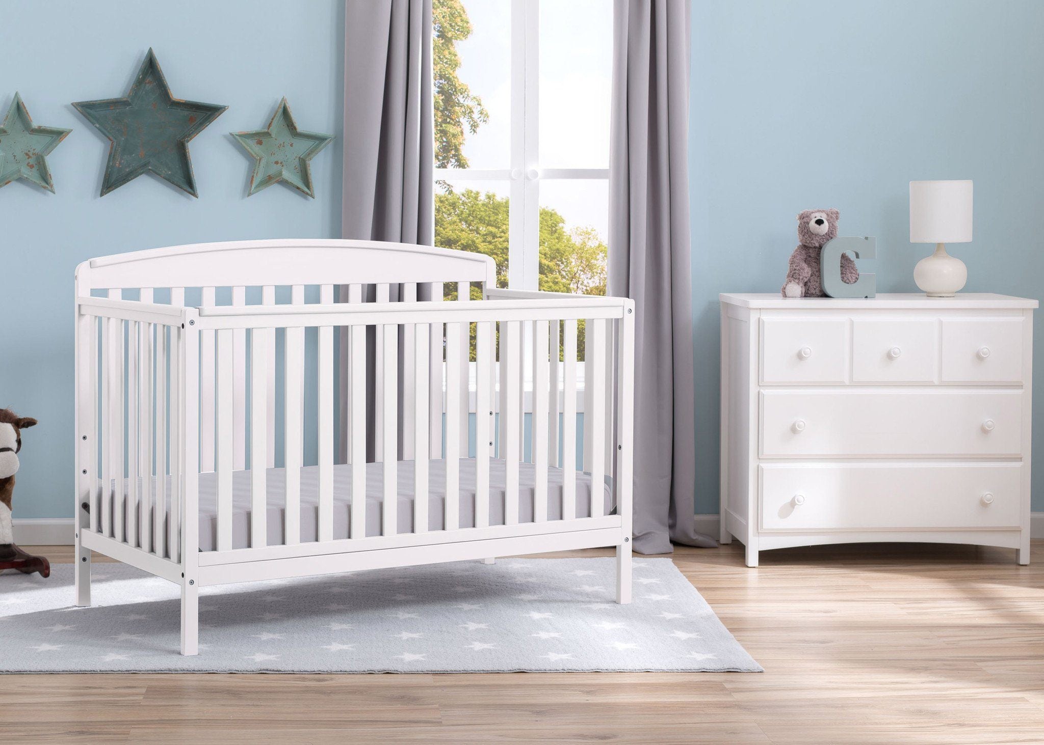 Brayden 4-in-1 Convertible Baby Crib with Toddler Bed & Daybed - Nursery Furniture for Newborns & Kids - Perfect for Bedrooms & Daycare Centers