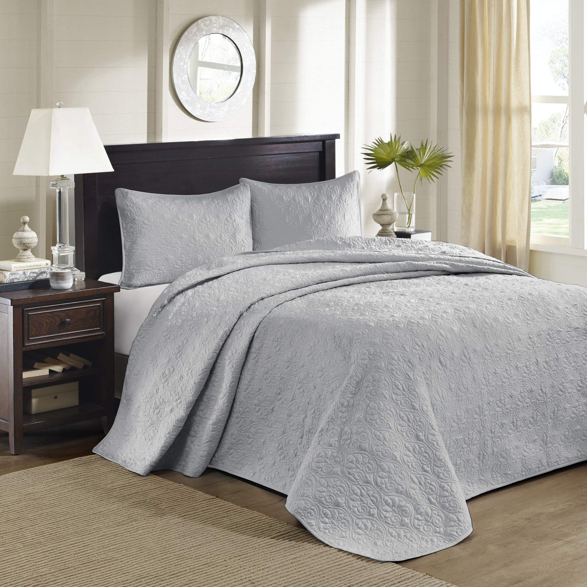 Madison Park Quebec Queen Size Quilt Bedding Set - Grey Damask 3-Piece Microfiber Bedspread | Ultra Soft & Breathable | Perfect for Master Bedroom, Guest Room & Cozy Home Decor