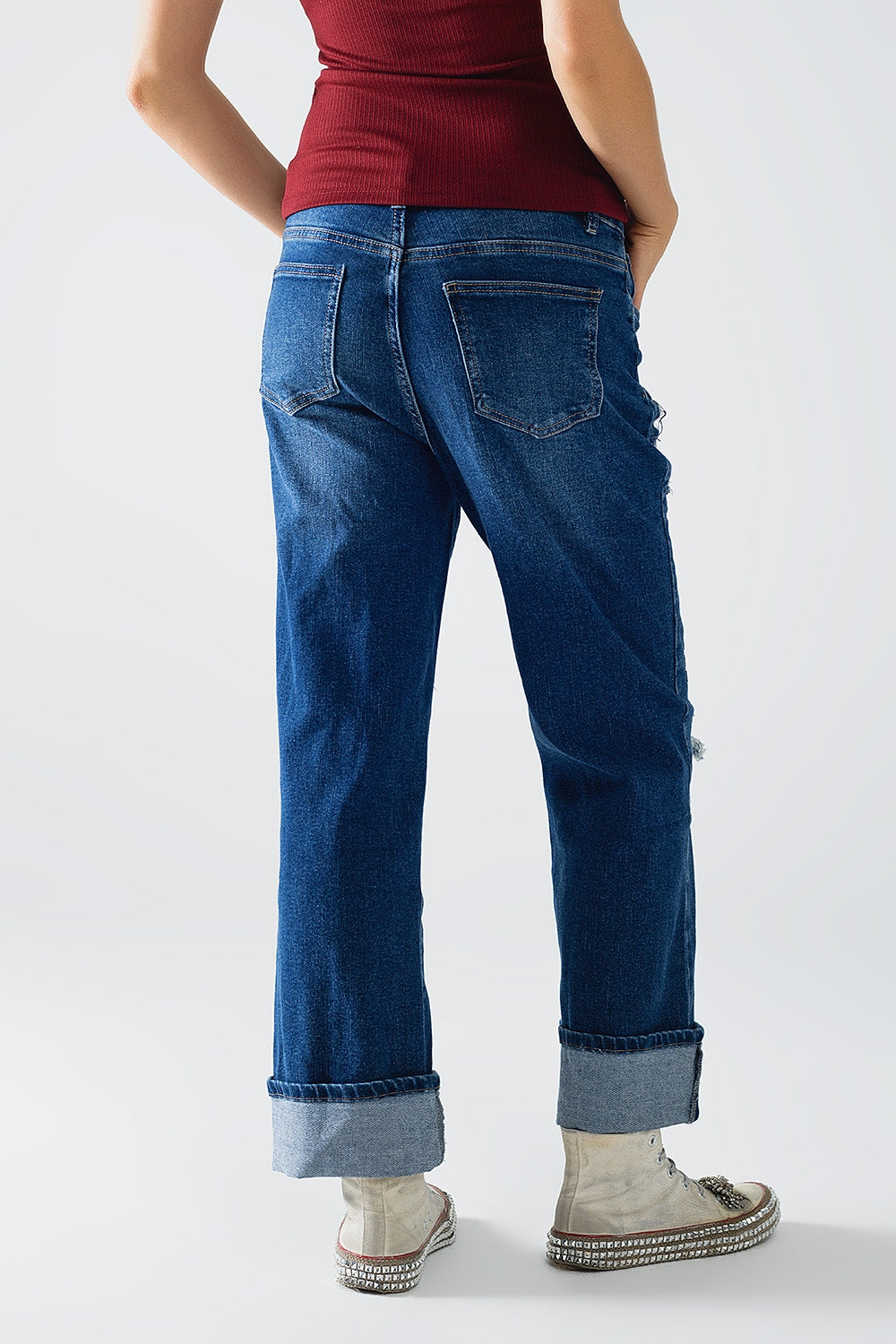 Women's Wide Leg Distressed Denim Jeans with Patch Details - Perfect for Casual Outfits and Streetwear Fashion