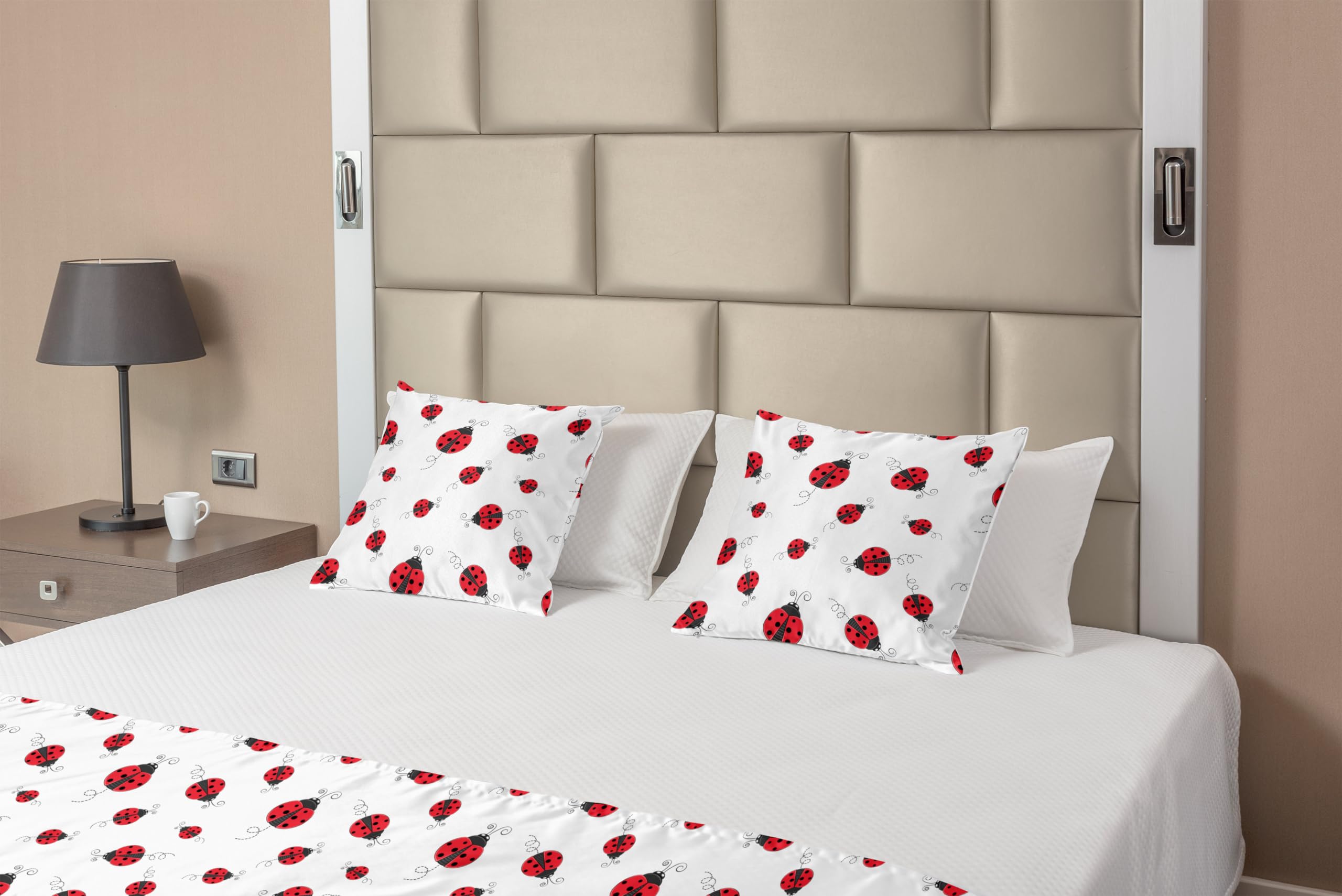Ambesonne Ladybugs Bed Runner Set with Pillow Shams - White & Black Ladybug Dotted Wings Swirls Pattern Decorative Bedding Scarf for Hotels & Homes - Perfect for Spring Decor, Guest Room Styling & Themed Bedroom Accents