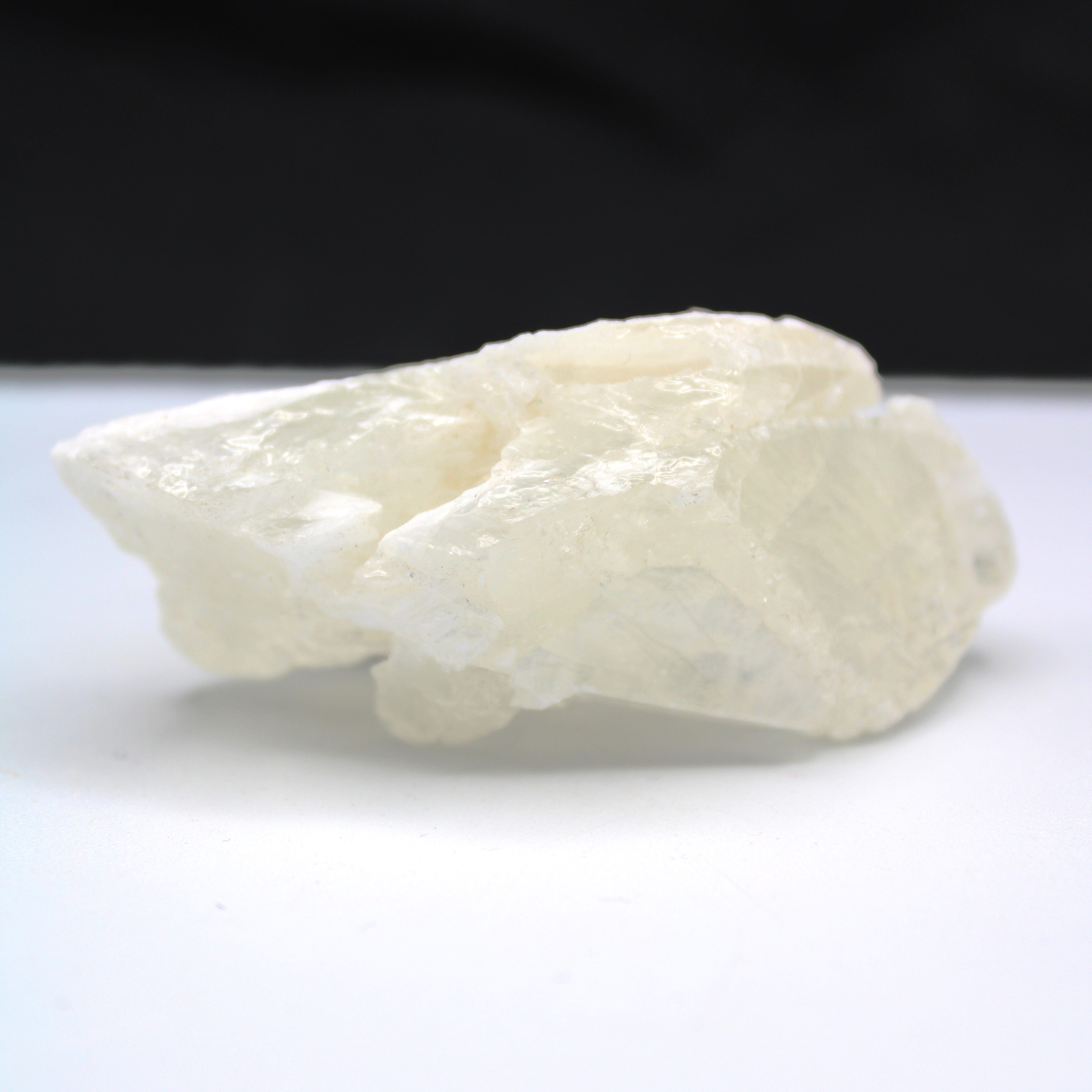 Natural Calcite Crystal Specimen - High-Quality Mineral Collection for Home Decor, Healing Crystals & Geology Enthusiasts | Perfect for Display, Meditation & Gift Giving