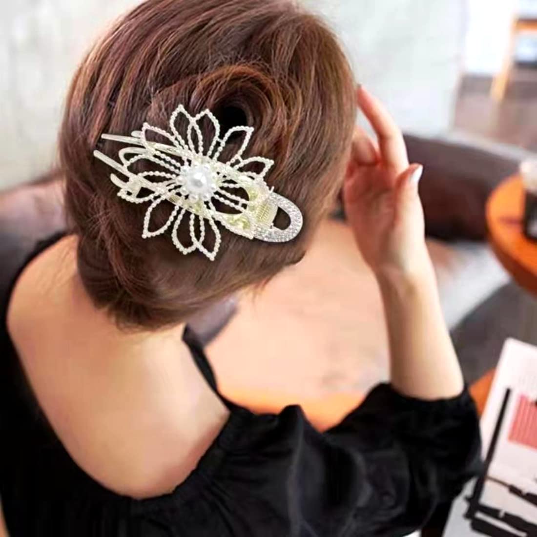Yusier White Pearl Rhinestone Hair Clips for Women - Duckbill Flower Barrettes for Fine & Flat Hair - Elegant Pearl Hair Accessories for Weddings, Parties & Daily Styling