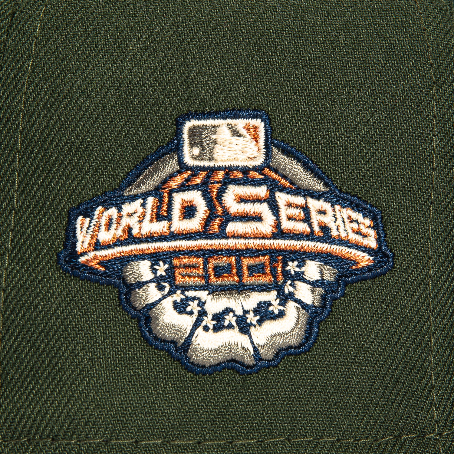 New Era 59Fifty Snake Scale Arizona Diamondbacks 2001 World Series Patch Snapback Hat - Green & Graphite Colorway | Perfect for Baseball Games, Fan Collections & Streetwear Fashion
