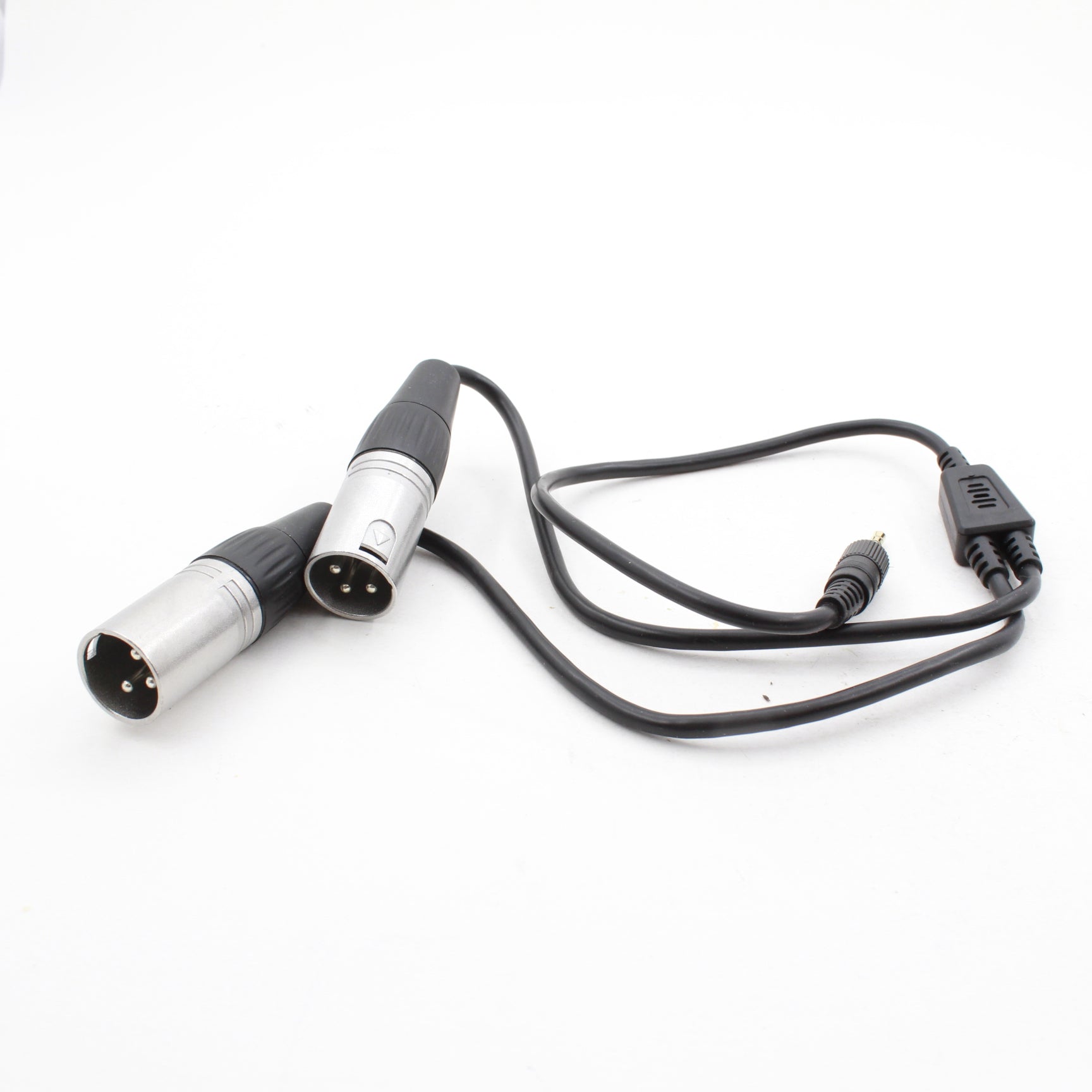 Saramonic UWMIC9 RX9 + TX9 + TX9 96-Channel Digital UHF Wireless Dual Lavalier Microphone System (514-596MHz) - Open Box Excellent Condition - Perfect for Interviews, Vlogging, and Live Streaming