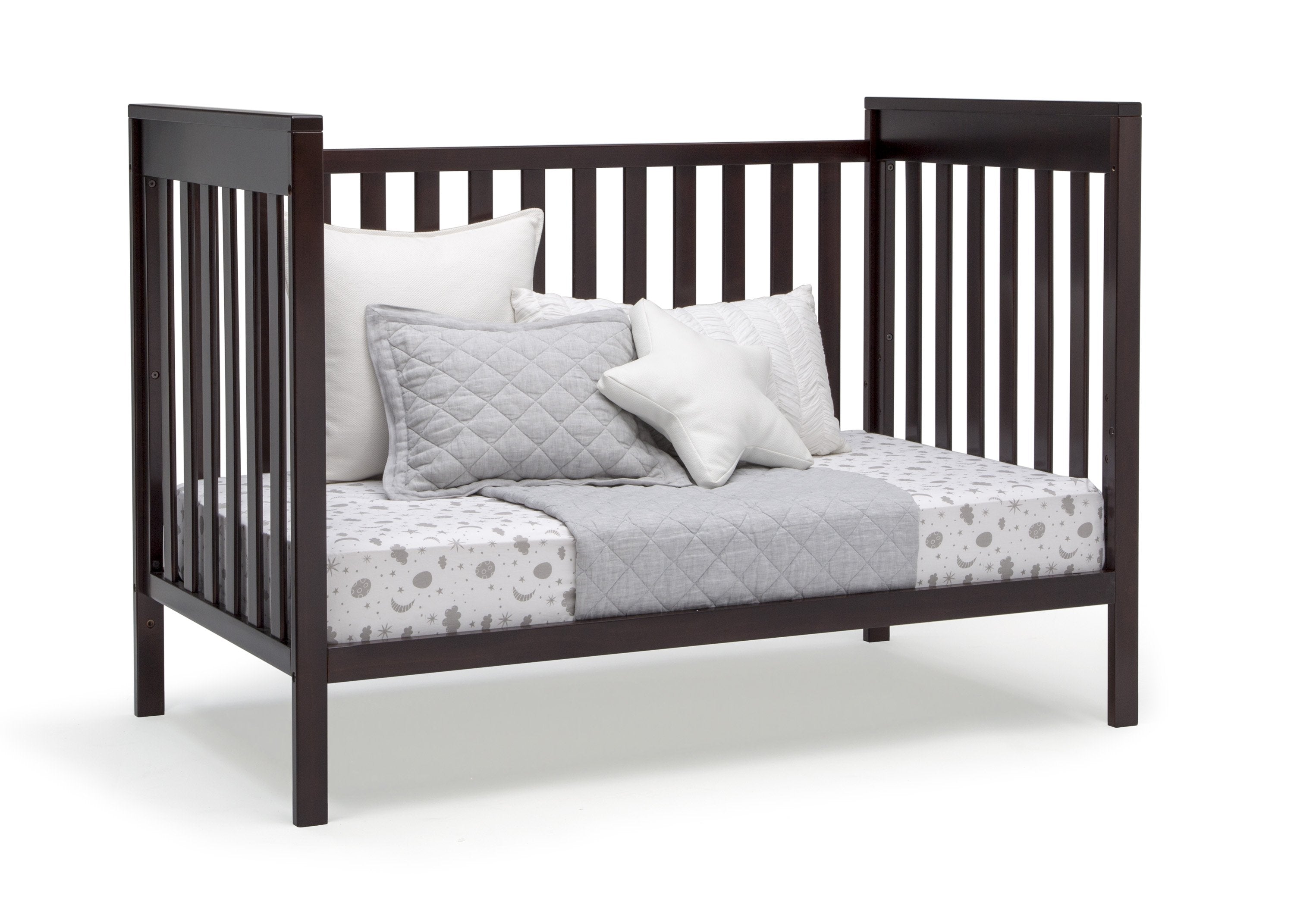 Mercer 6-in-1 Convertible Baby Crib with Toddler Rail - White Nursery Furniture for Newborn to Full Size Bed | Perfect for Nursery, Bedroom & Guest Room